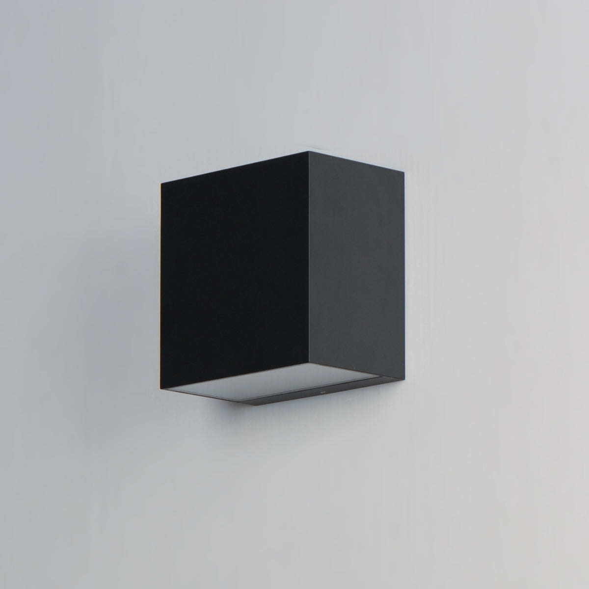 ET2, BLOK-OUTDOOR WALL MOUNT, OUTDOOR WALL LIGHTS