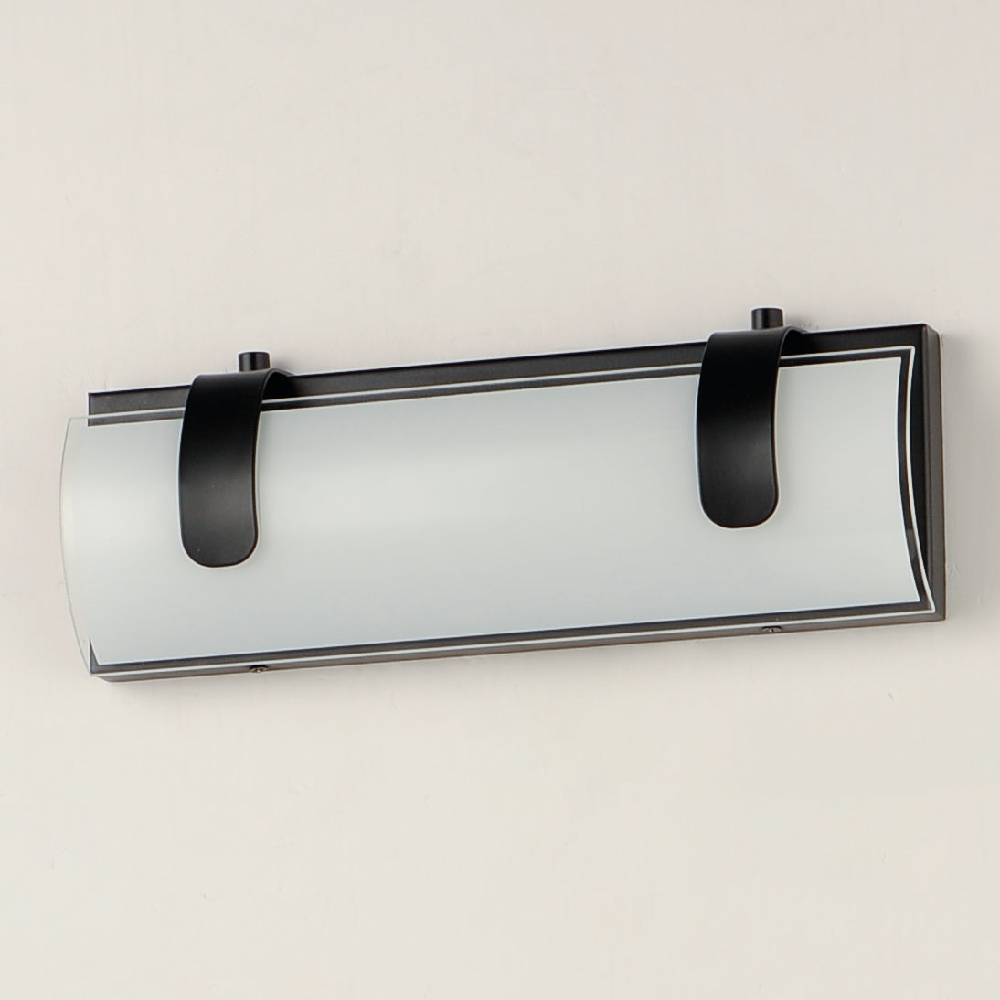 ET2, CLUTCH-BATH VANITY, VANITY LIGHT