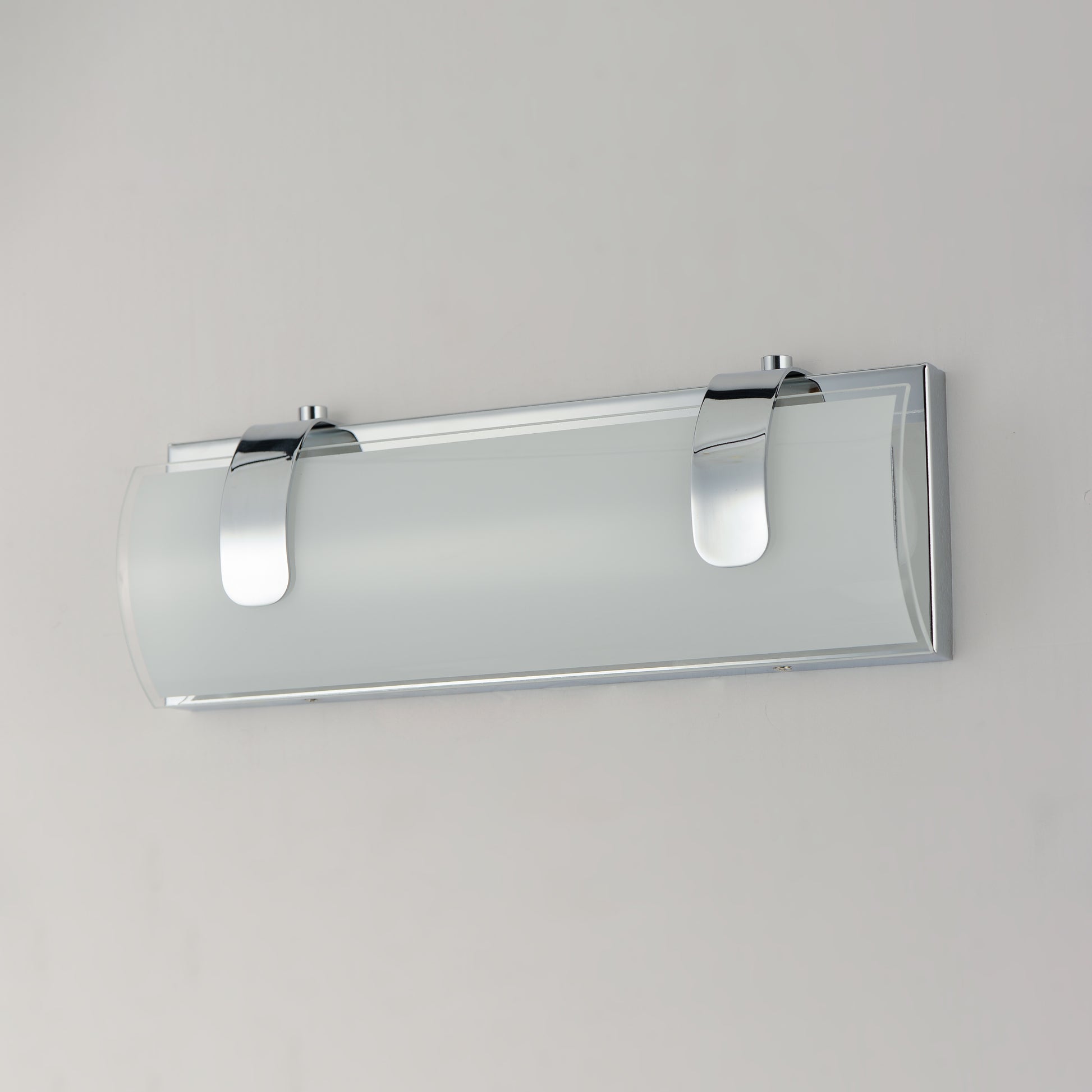 ET2, CLUTCH-BATH VANITY, VANITY LIGHT