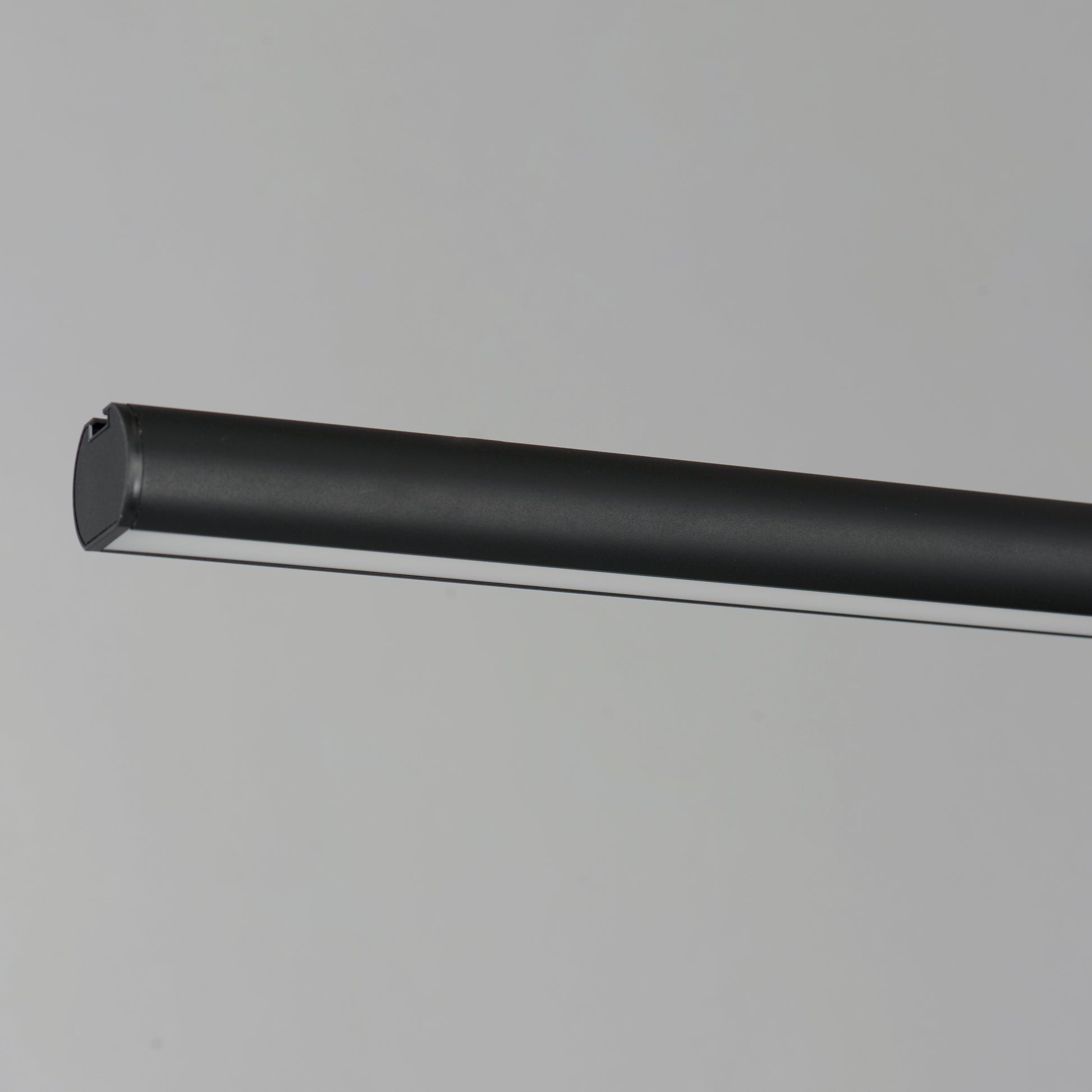 ET2, CONTINUUM-LINEAR PENDANT, LINEAR LIGHT