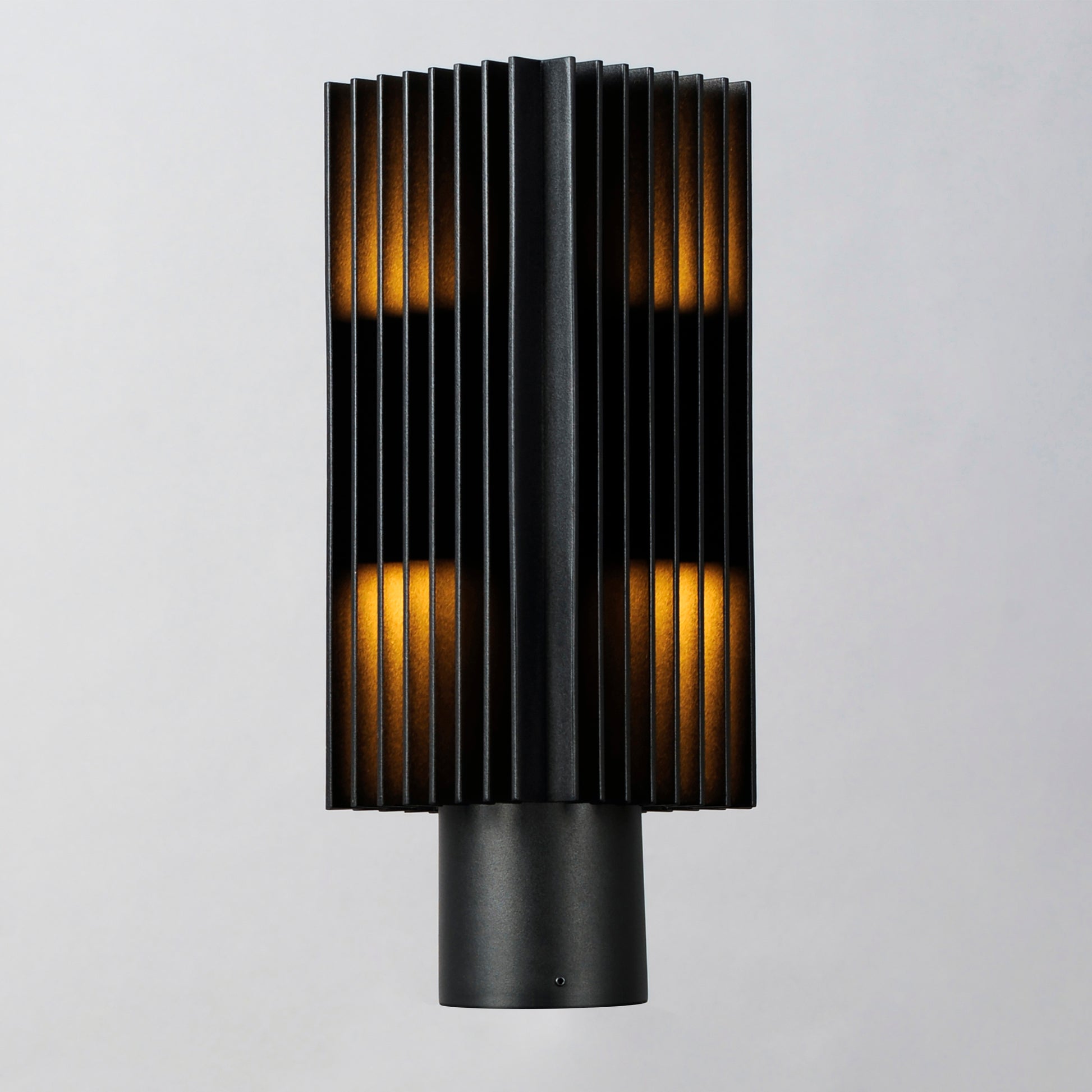ET2 RAMPART-OUTDOOR POLE/POST MOUNT - Post