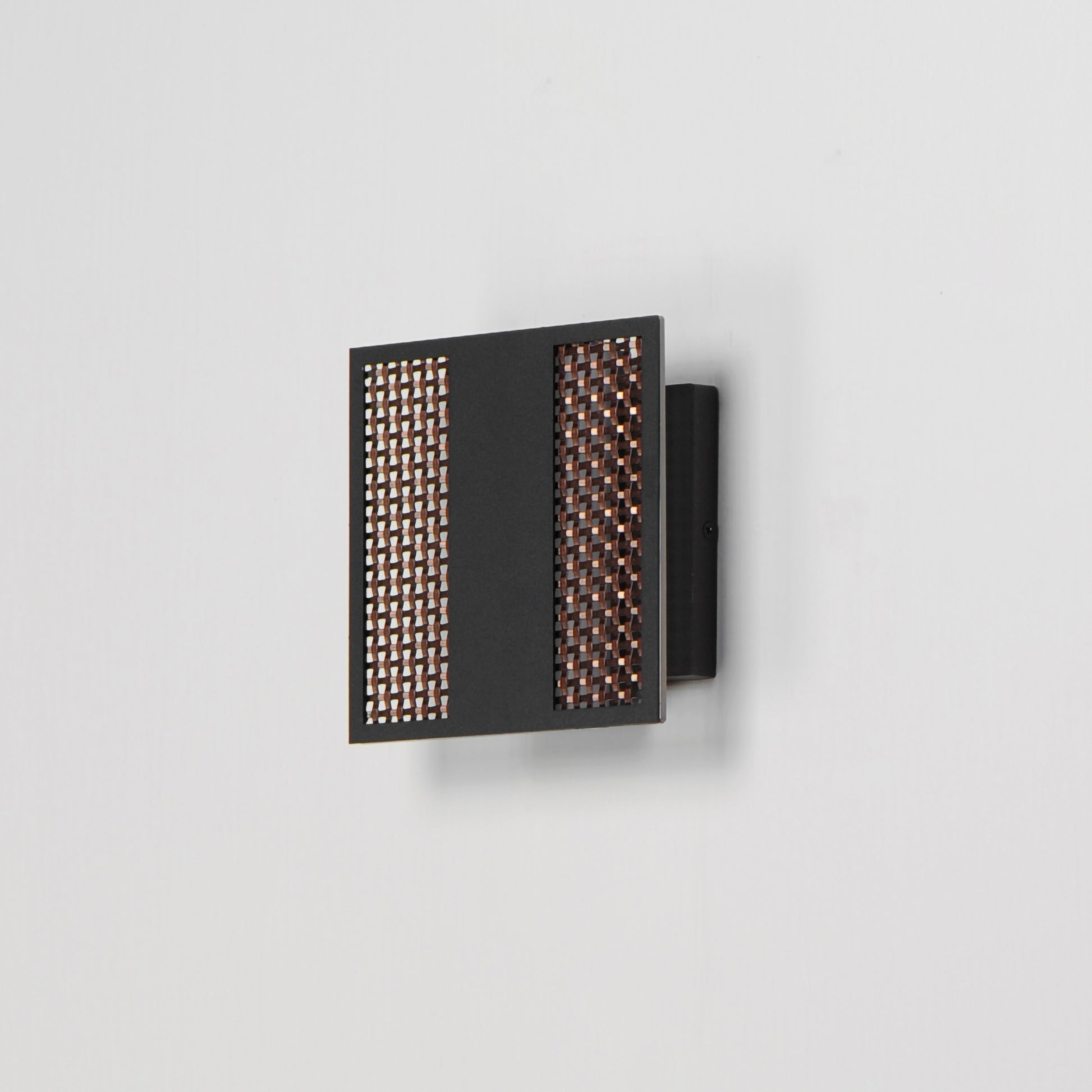 ET2, INTERLACE-OUTDOOR WALL MOUNT, OUTDOOR WALL LIGHTS