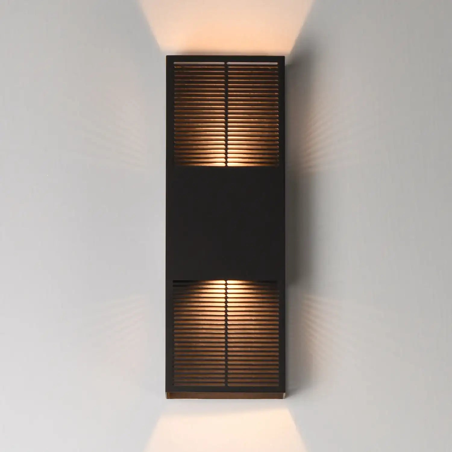 ET2, GRATE-OUTDOOR WALL MOUNT, OUTDOOR WALL LIGHTS