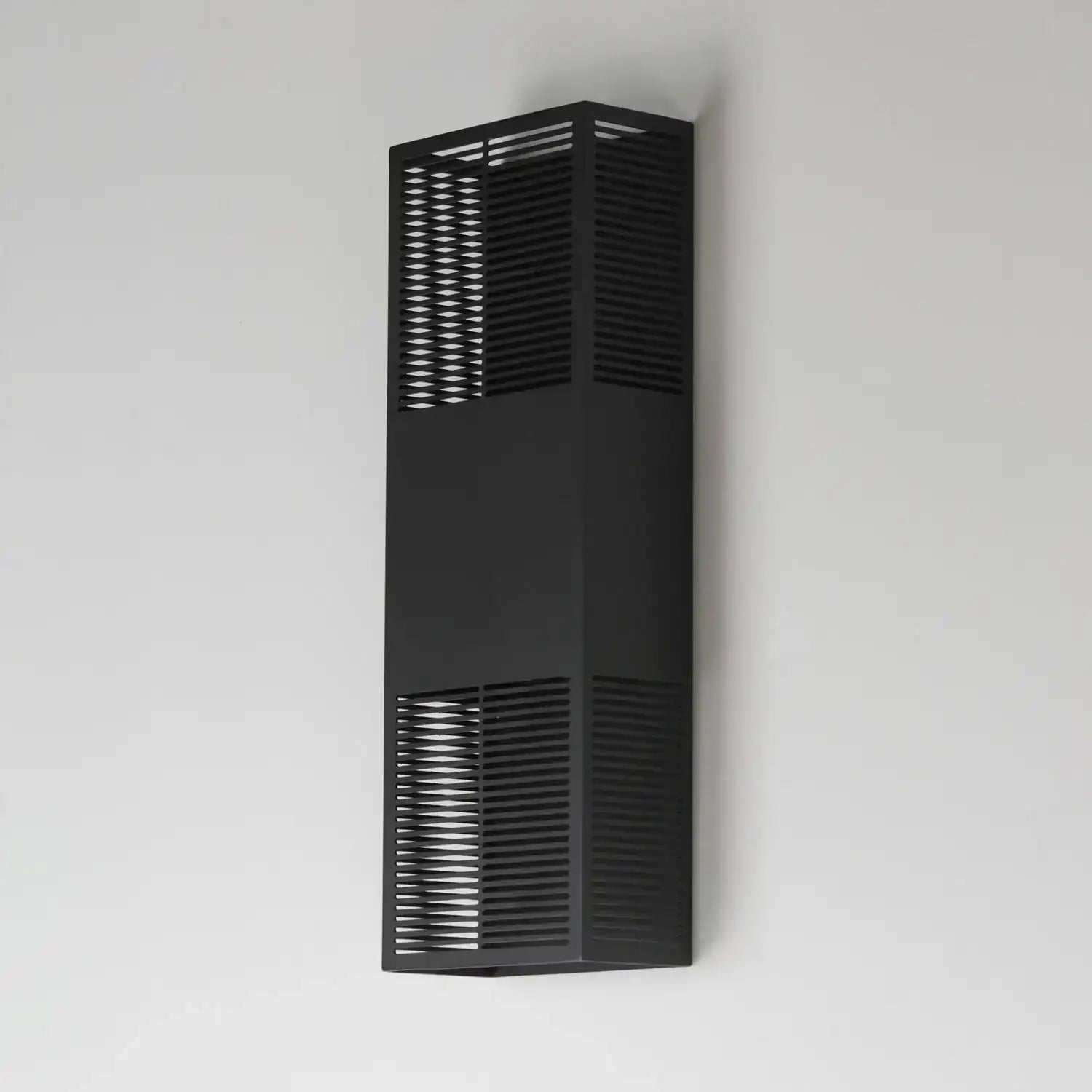 ET2, GRATE-OUTDOOR WALL MOUNT, OUTDOOR WALL LIGHTS