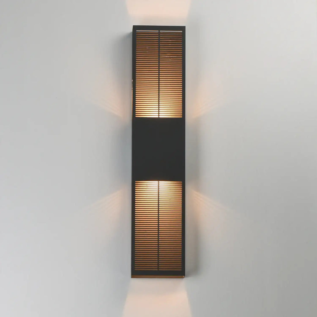 ET2, GRATE-OUTDOOR WALL MOUNT, OUTDOOR WALL LIGHTS