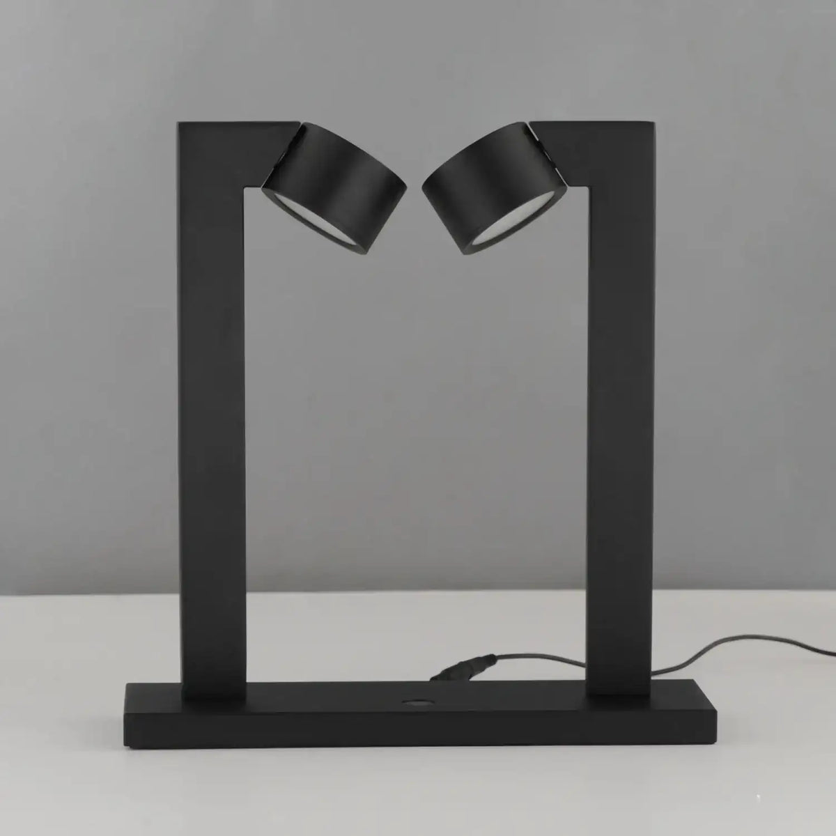 ET2, EMBRACE-DESK LAMP, DESK LAMPS