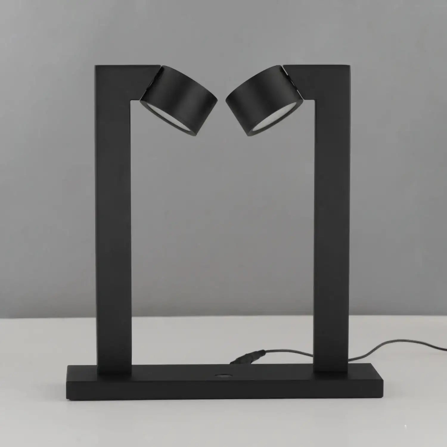 ET2 EMBRACE-DESK LAMP - Desk
