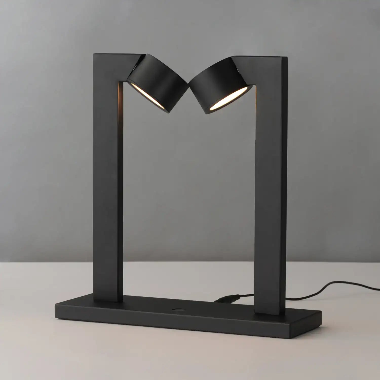 ET2 EMBRACE-DESK LAMP - Desk