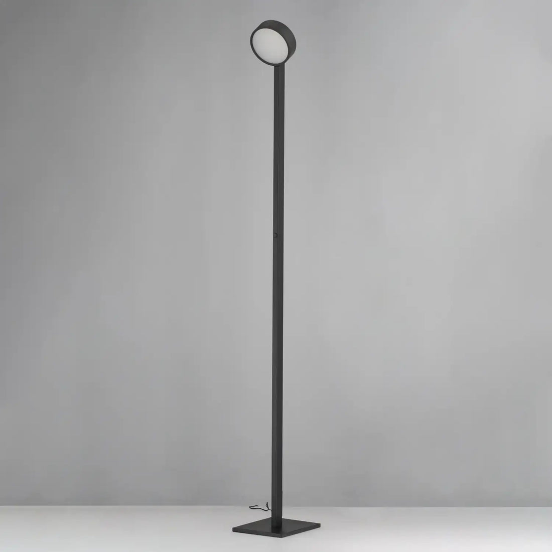 ET2 EMBRACE-FLOOR LAMP - Floor