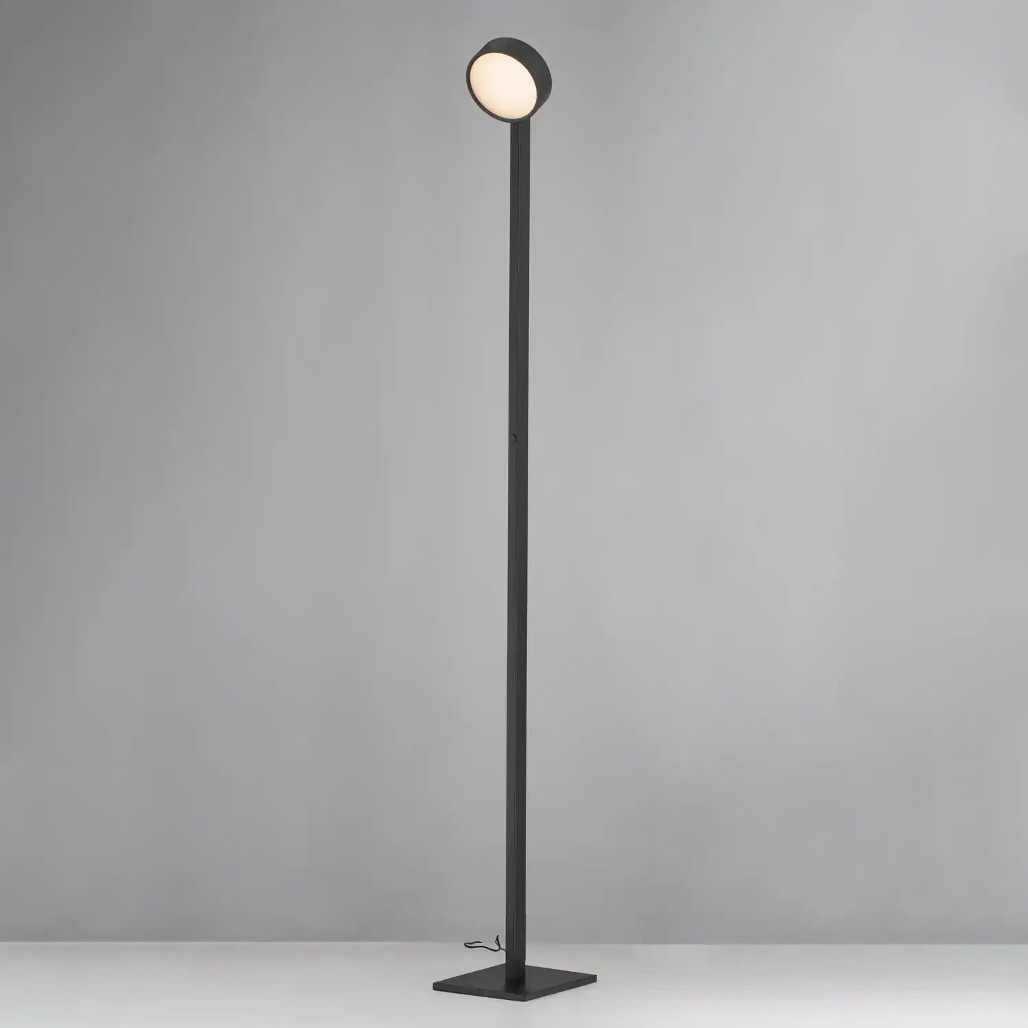 ET2 EMBRACE-FLOOR LAMP - Floor