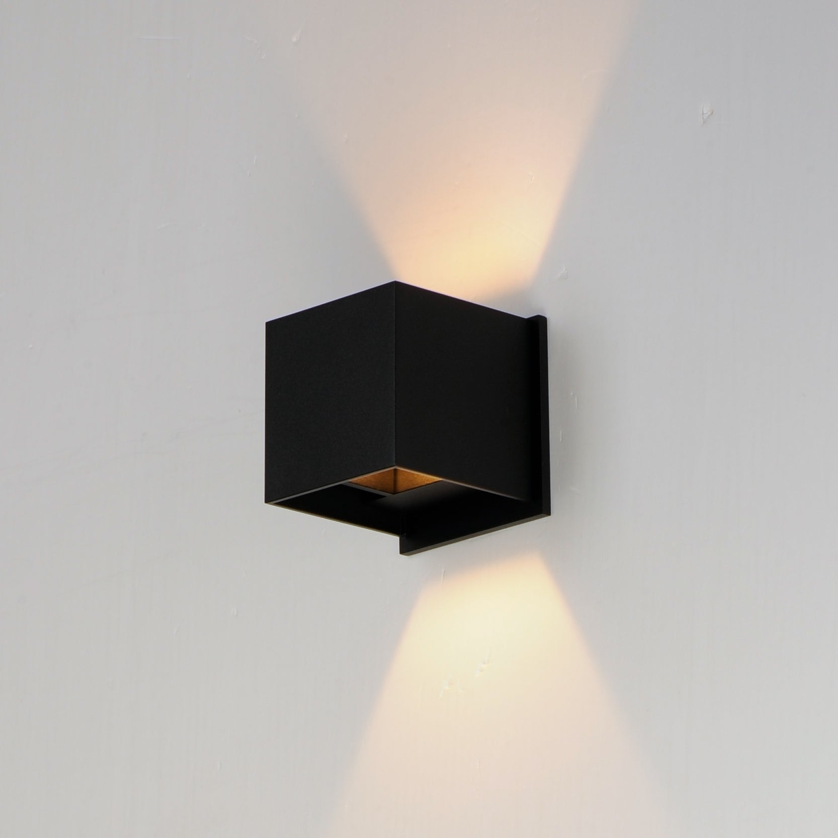ET2, ALUMILUX OUTDOOR WALL SCONCE, OUTDOOR WALL LIGHTS