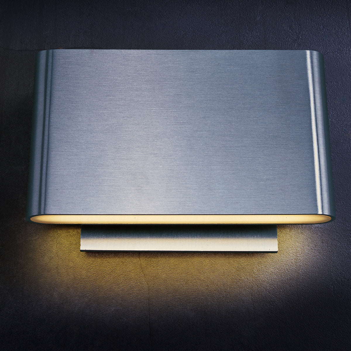ET2, ALUMILUX SPARTAN-WALL SCONCE, OUTDOOR WALL LIGHTS
