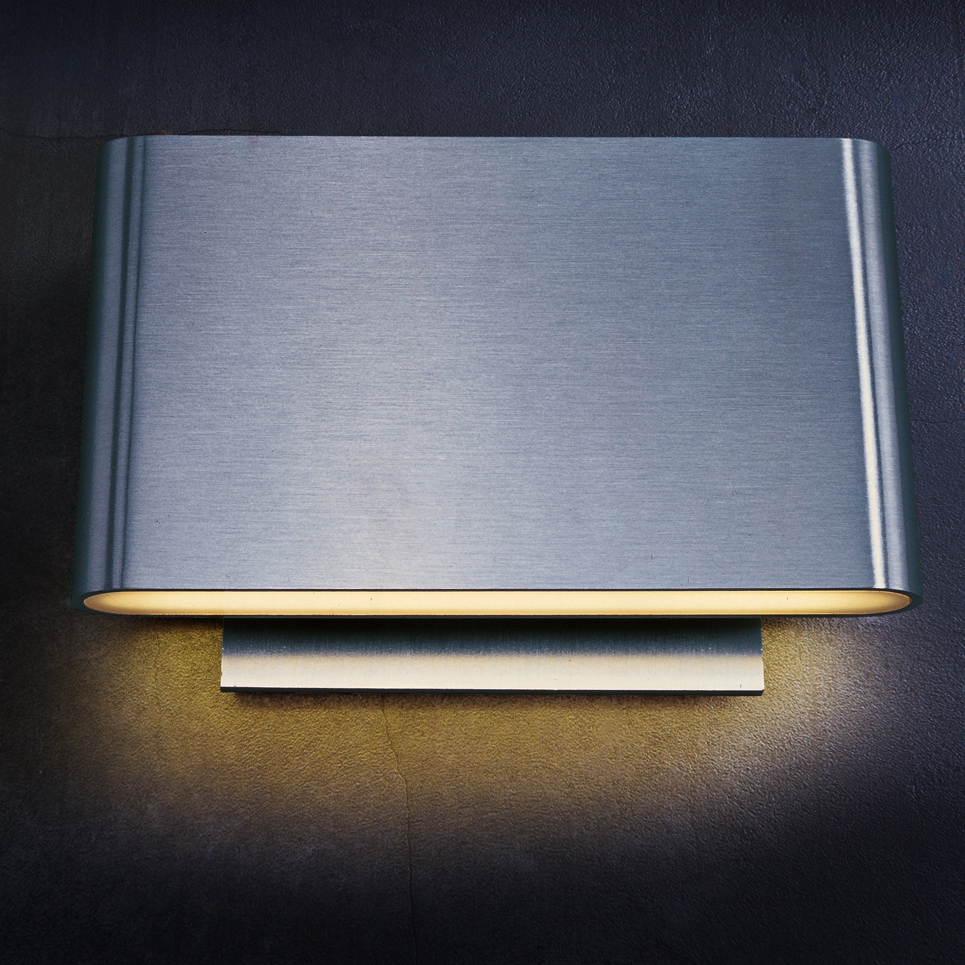 ET2, ALUMILUX SPARTAN-WALL SCONCE, OUTDOOR WALL LIGHTS