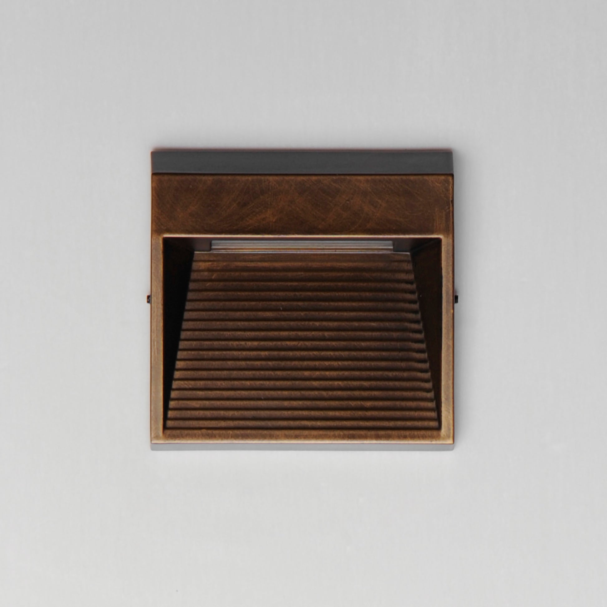 ET2, STEPPES-OUTDOOR WALL MOUNT, OUTDOOR WALL LIGHTS