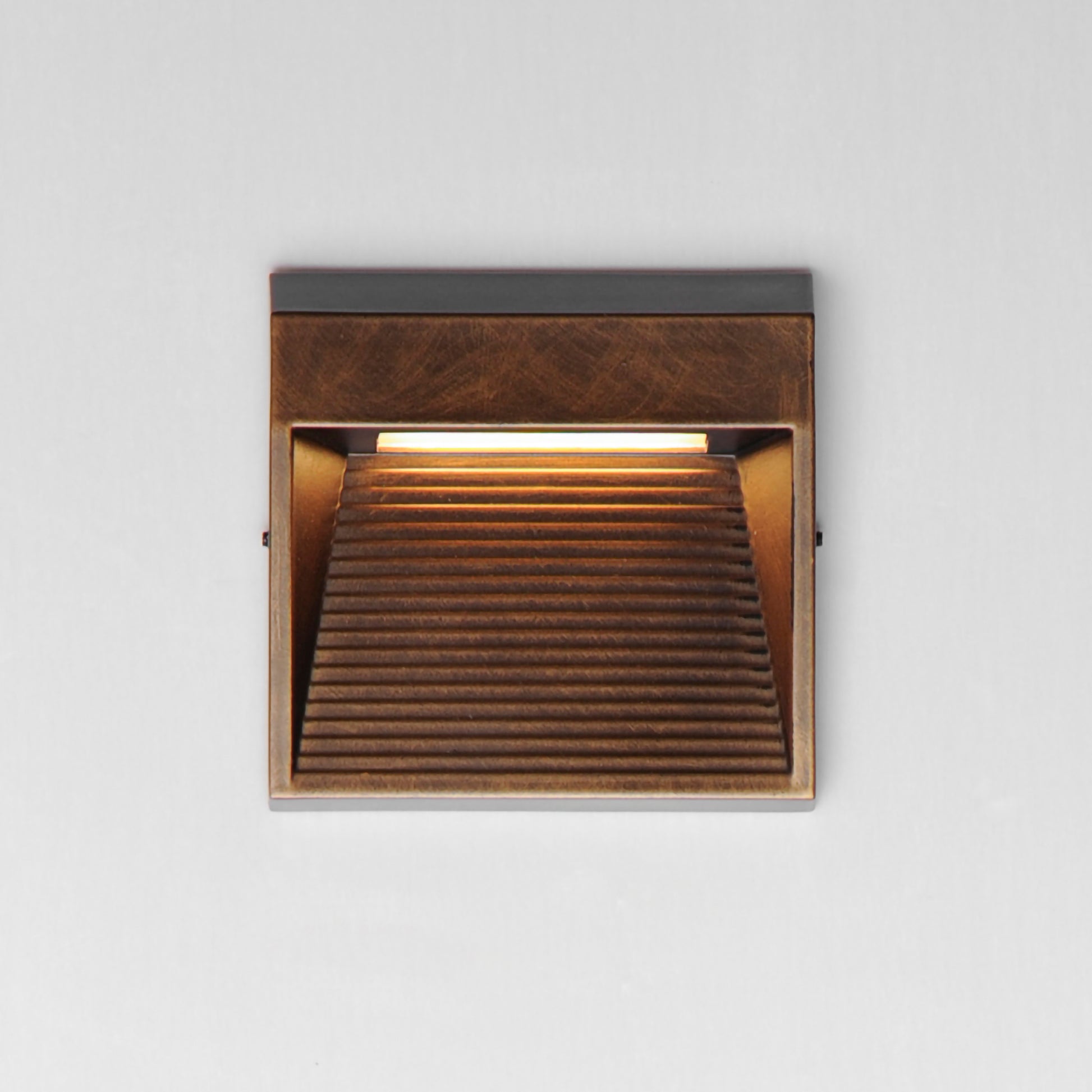 ET2, STEPPES-OUTDOOR WALL MOUNT, OUTDOOR WALL LIGHTS