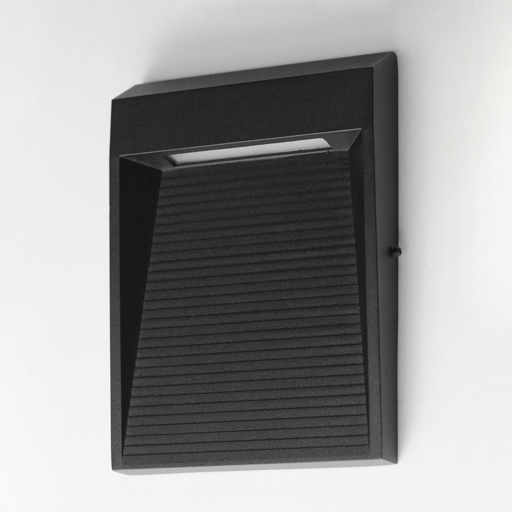 ET2, STEPPES-OUTDOOR WALL MOUNT, OUTDOOR WALL LIGHTS