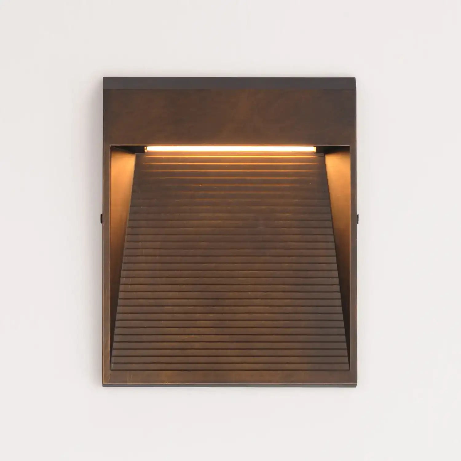 ET2, STEPS-OUTDOOR WALL MOUNT, OUTDOOR WALL LIGHTS