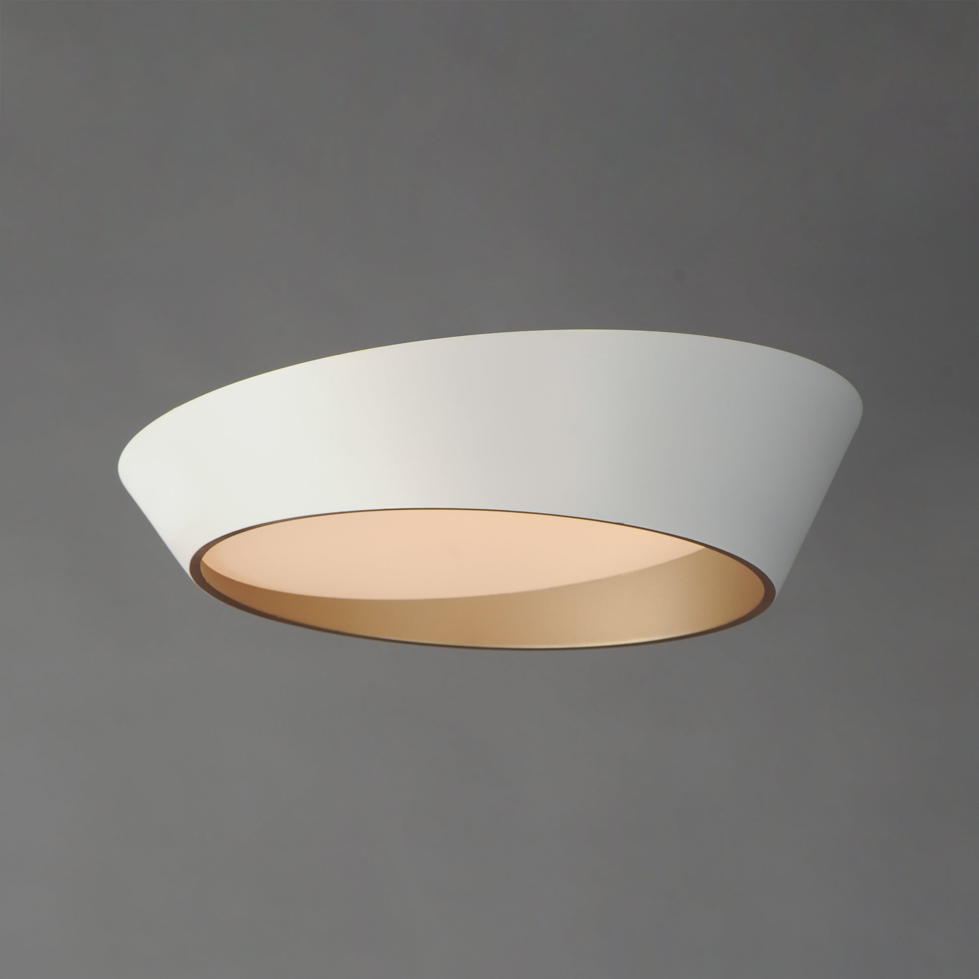 ET2, SLANT-FLUSH MOUNT, FLUSH MOUNT CEILING LIGHTS