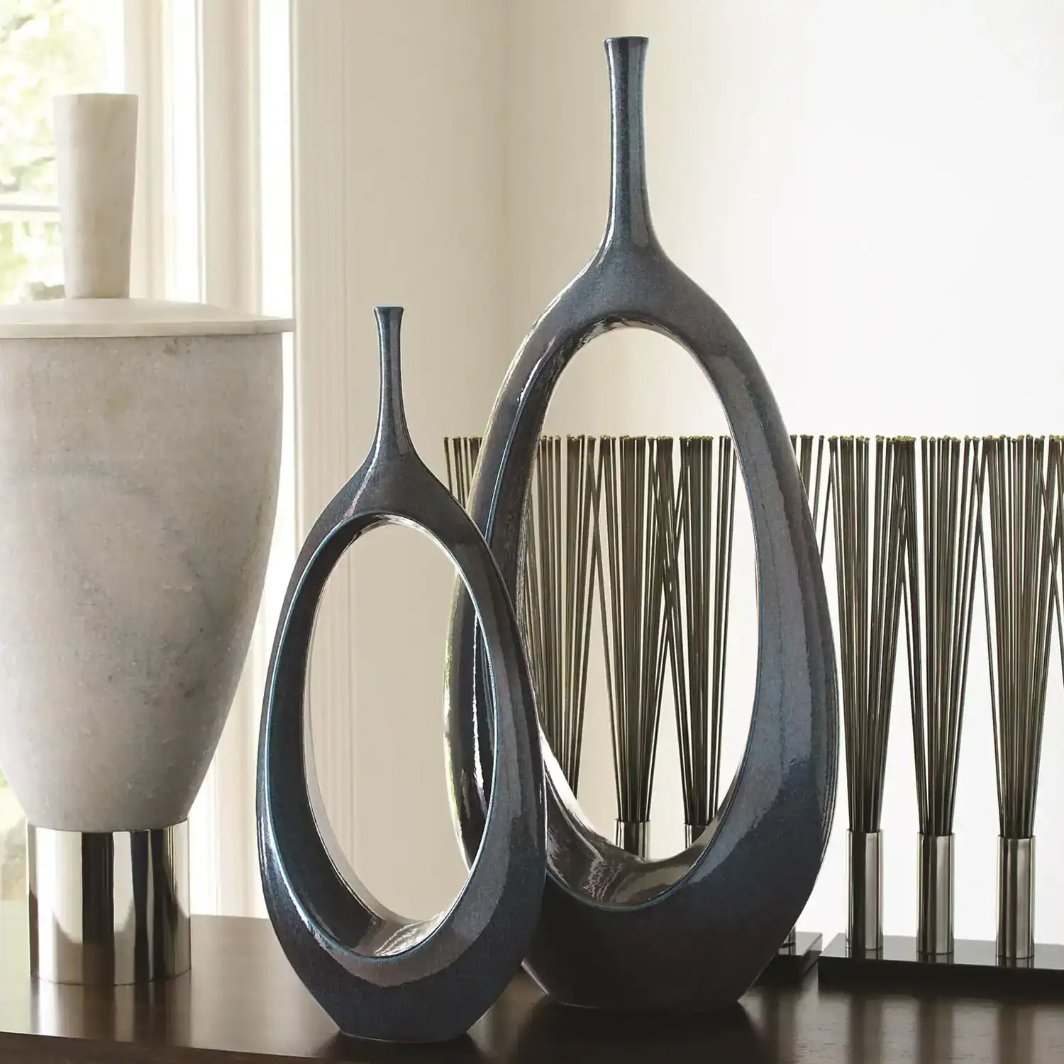 GLOBAL VIEWS OPEN OVAL RING VASE - Decorative Accents