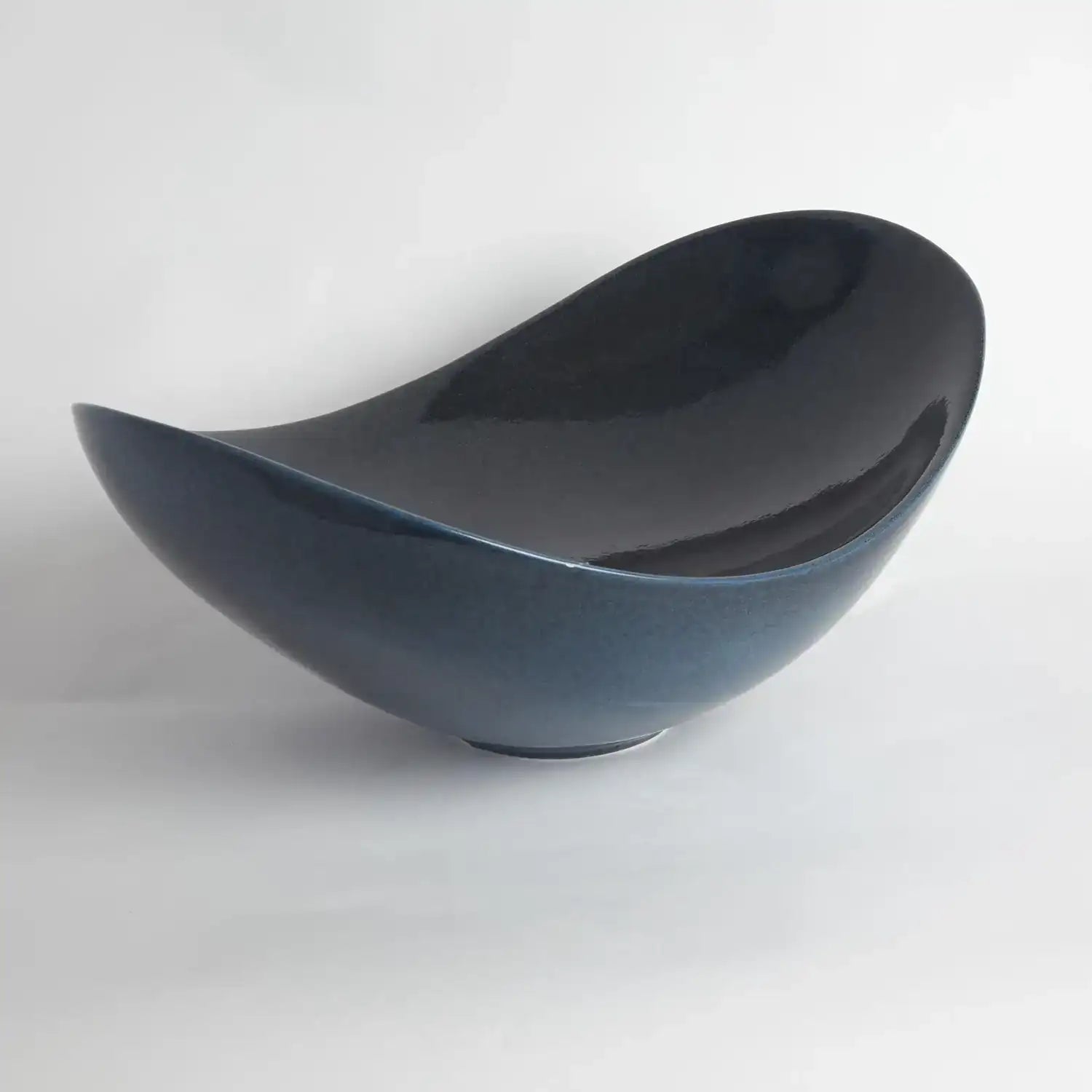 GLOBAL VIEWS SWOOP BOWL - Decorative Accents