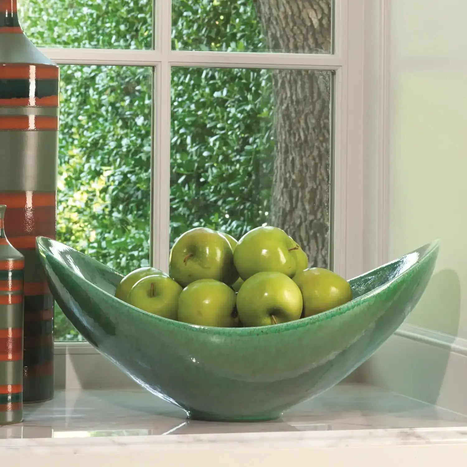 GLOBAL VIEWS SWOOP BOWL - Decorative Accents