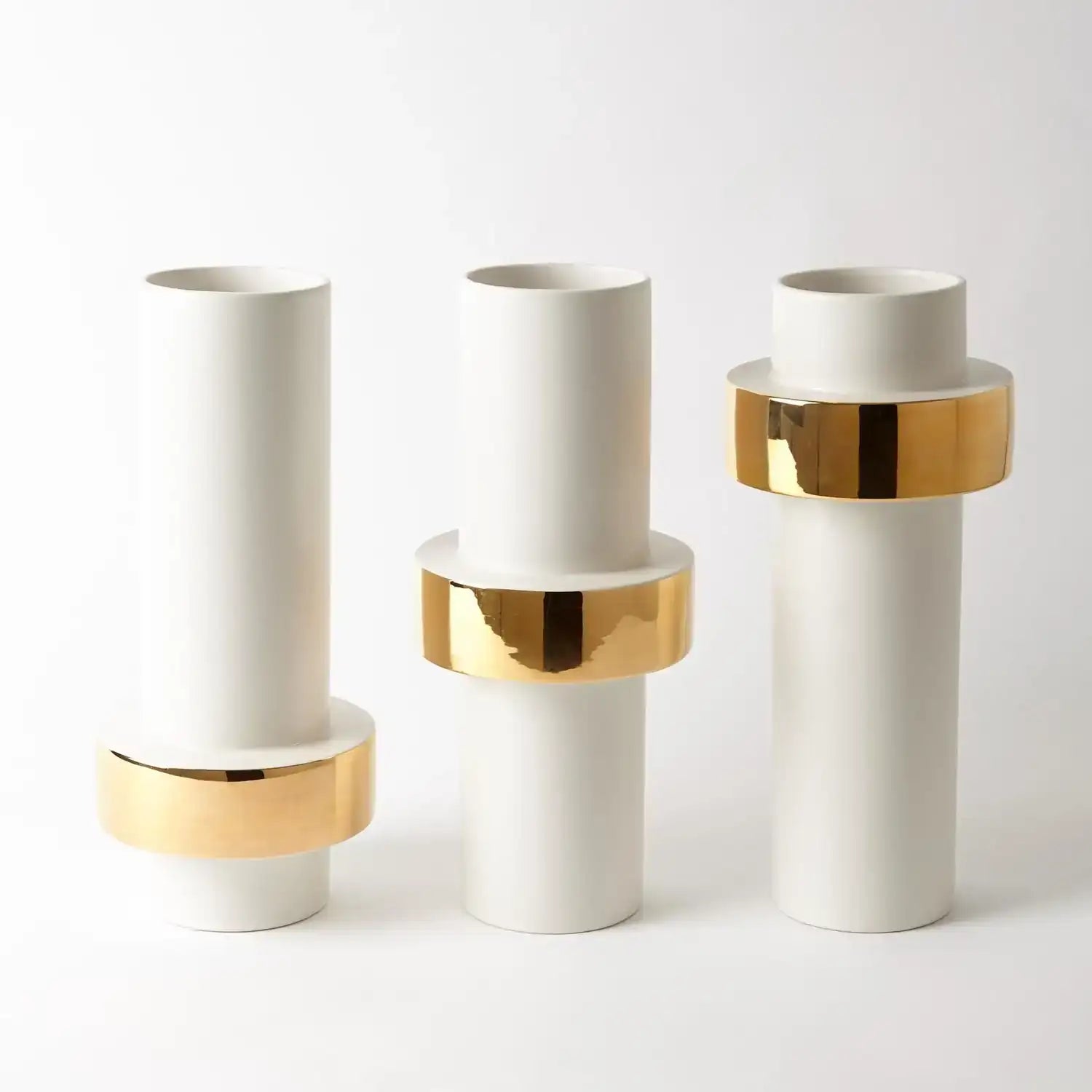 GLOBAL VIEWS GOLD RING VASE - Decorative Accents