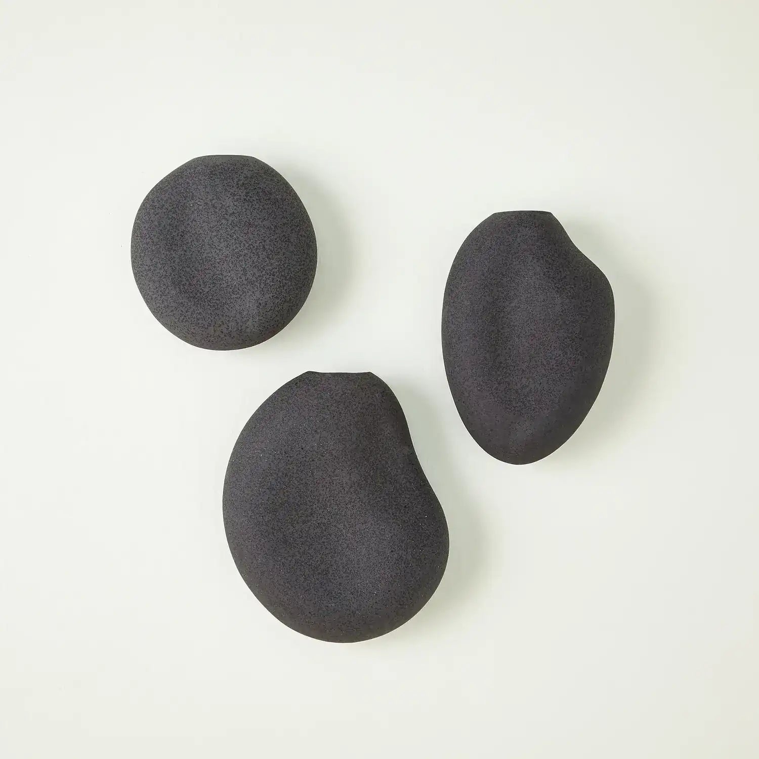 GLOBAL VIEWS S/3 PEBBLE WALL VASES - Decorative Accents