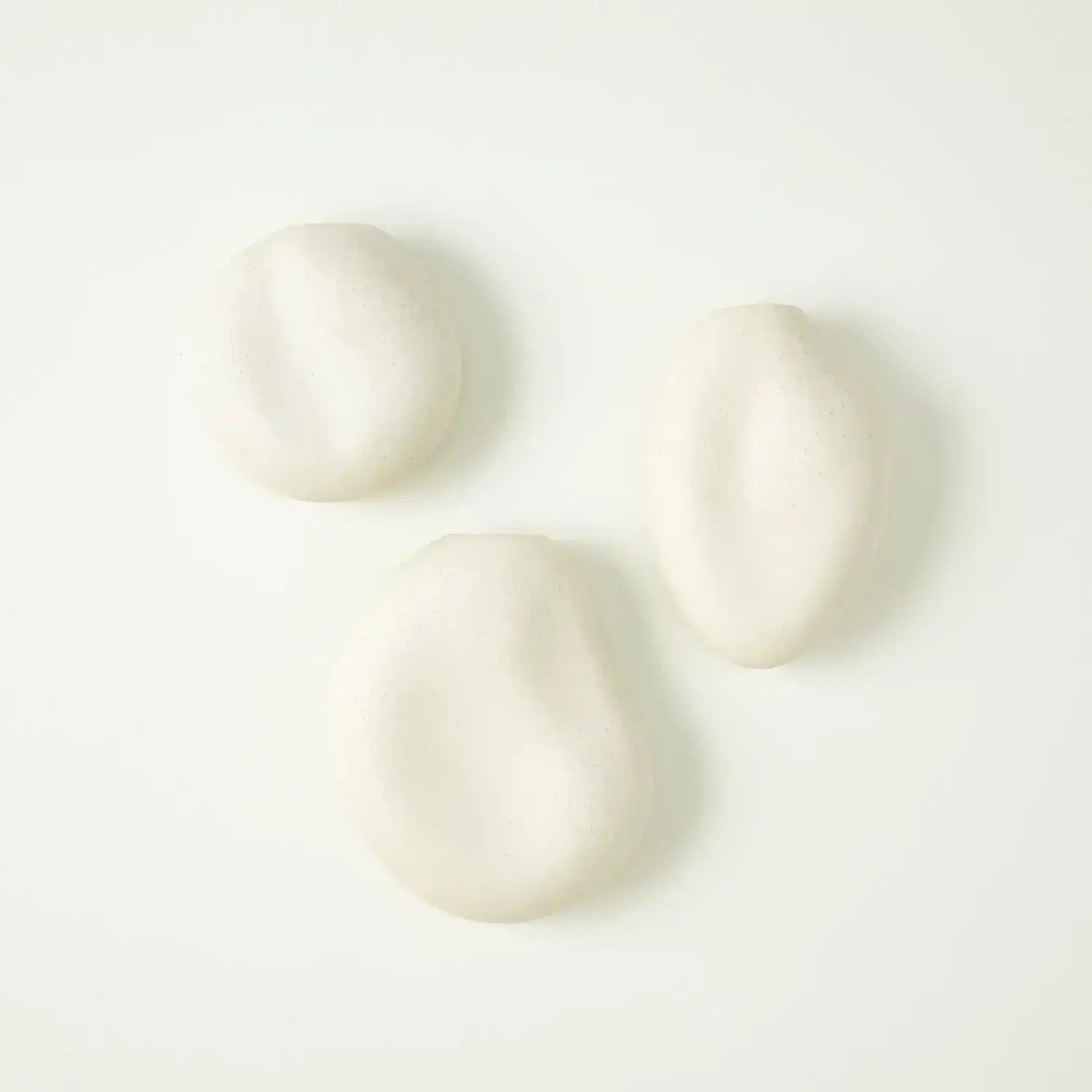 GLOBAL VIEWS S/3 PEBBLE WALL VASES - Decorative Accents