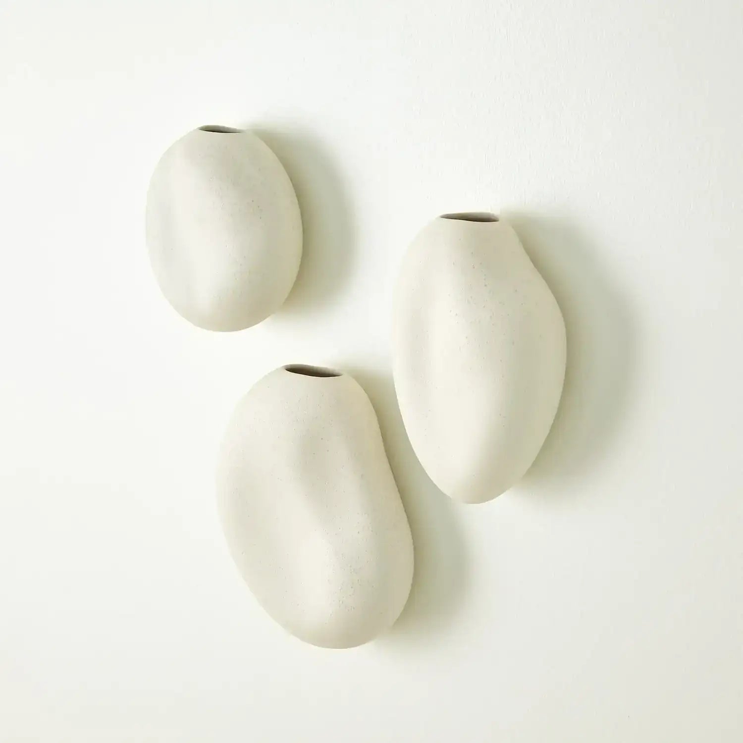 GLOBAL VIEWS S/3 PEBBLE WALL VASES - Decorative Accents