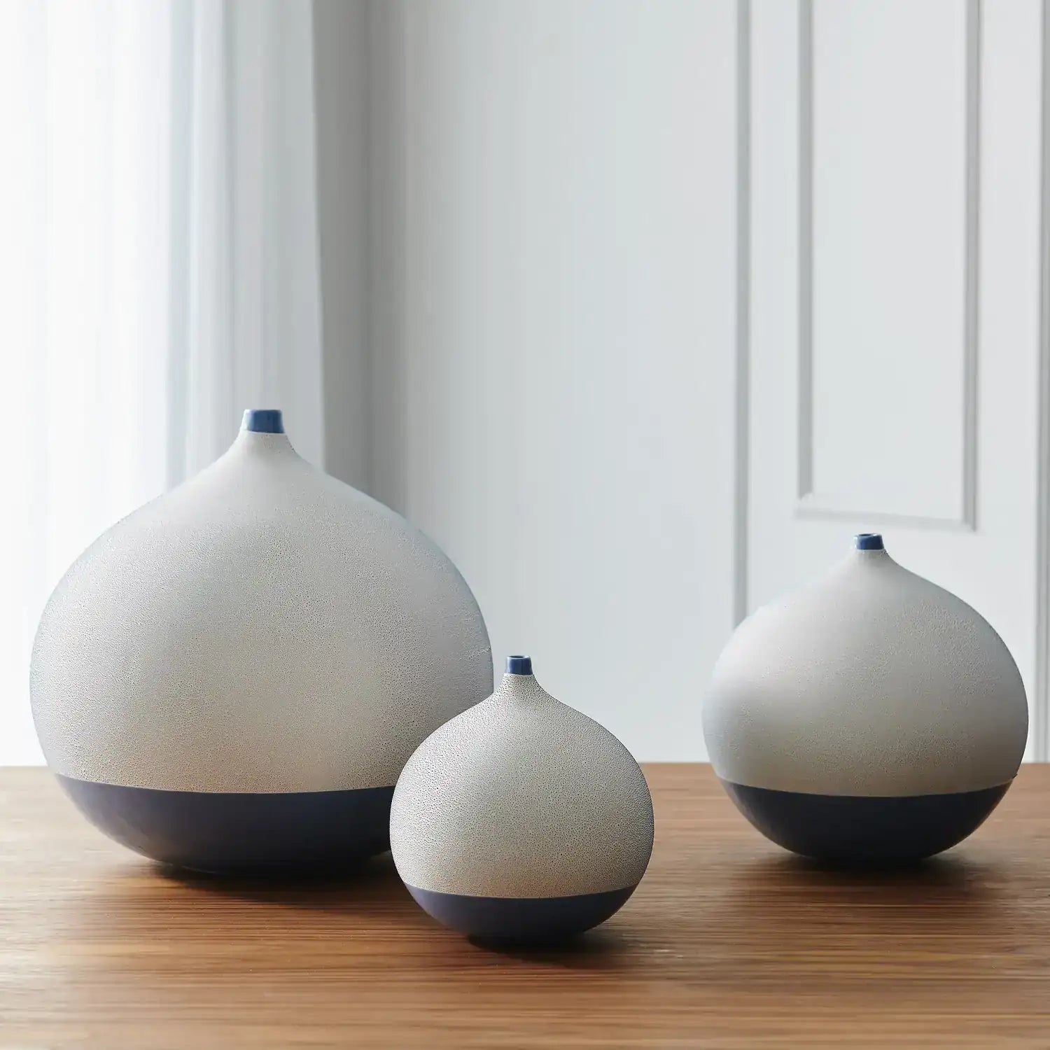 GLOBAL VIEWS PIXELATED BALL VASE - Decorative Accents