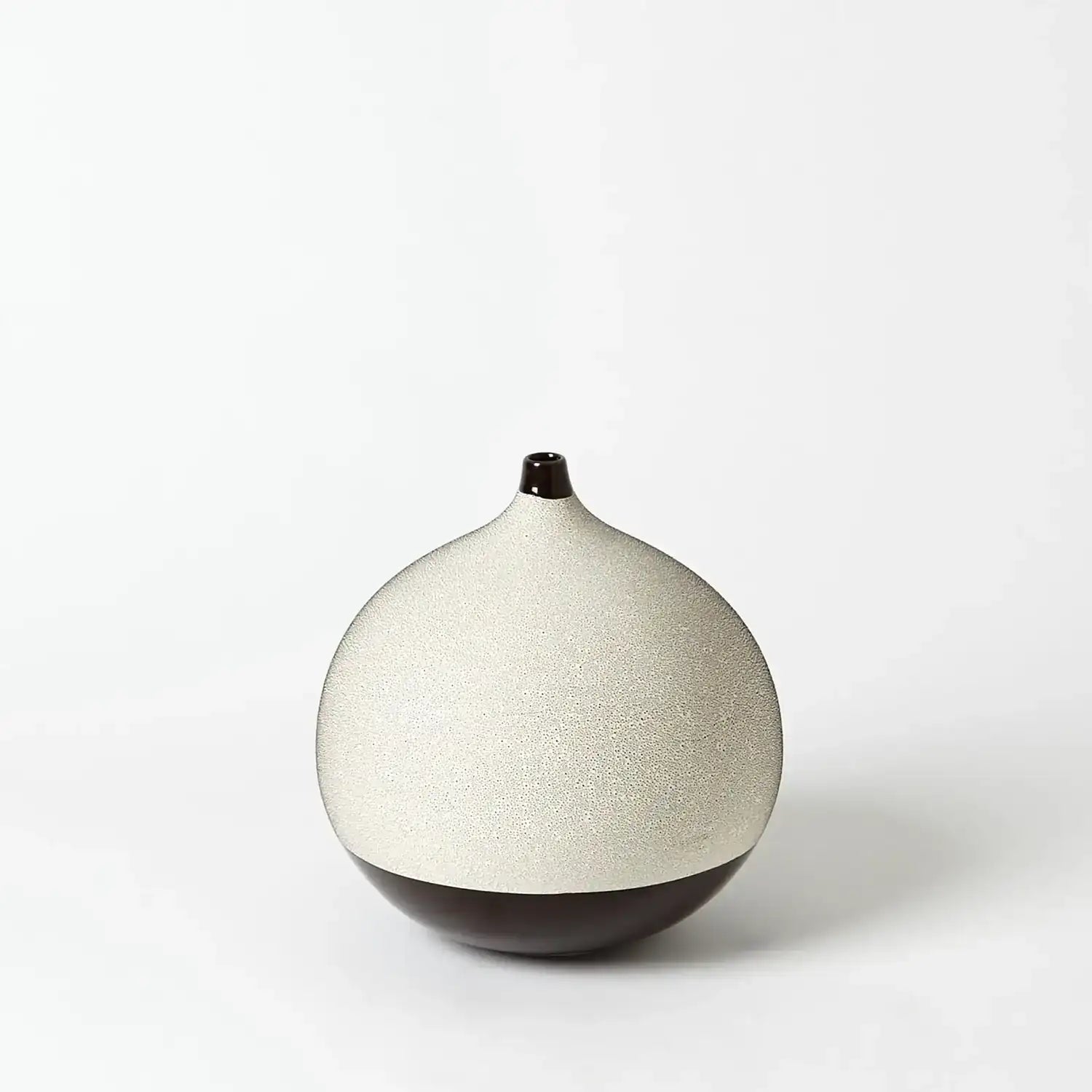 GLOBAL VIEWS PIXELATED BALL VASE - Decorative Accents
