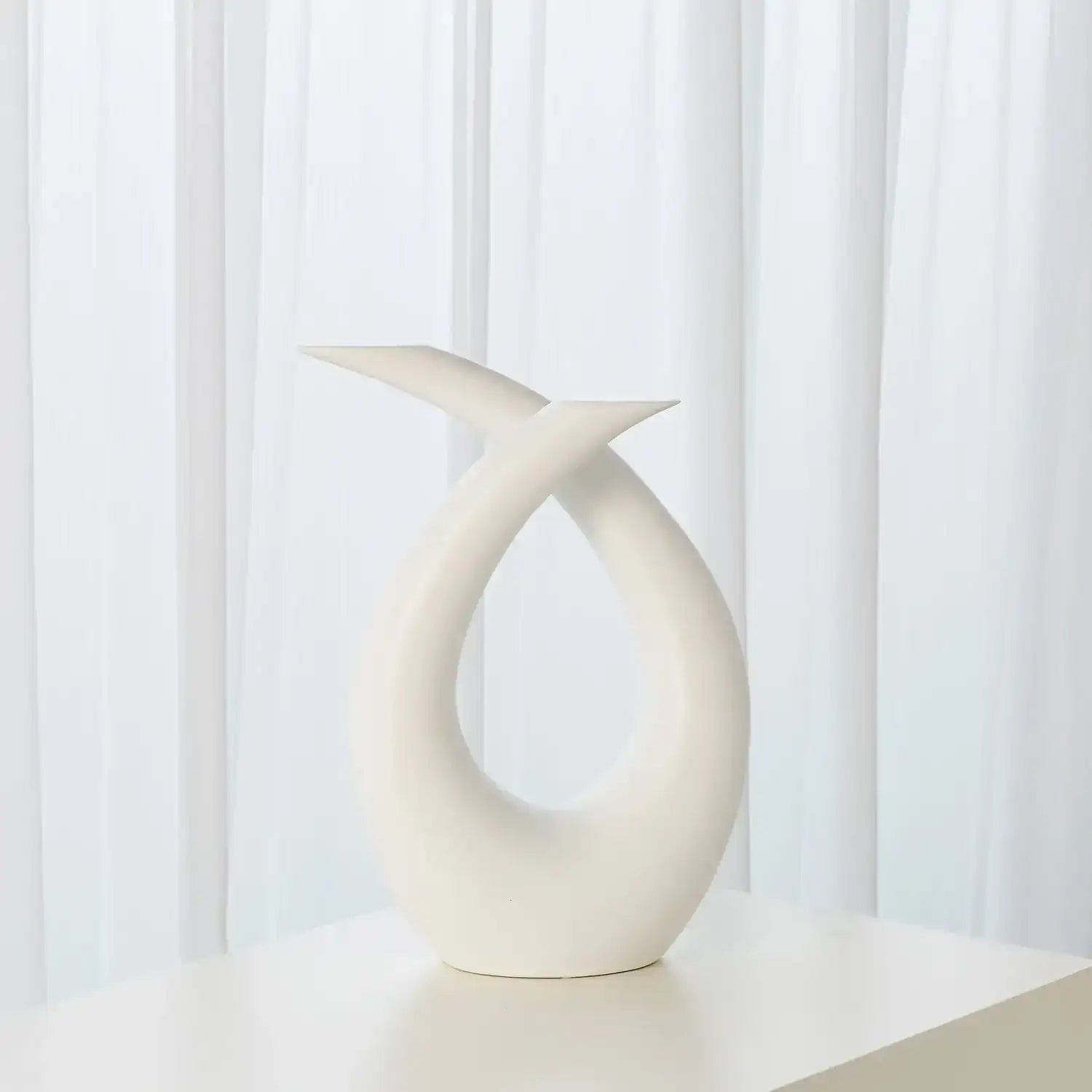 GLOBAL VIEWS LOOP SCULPTURE - Decorative Accents