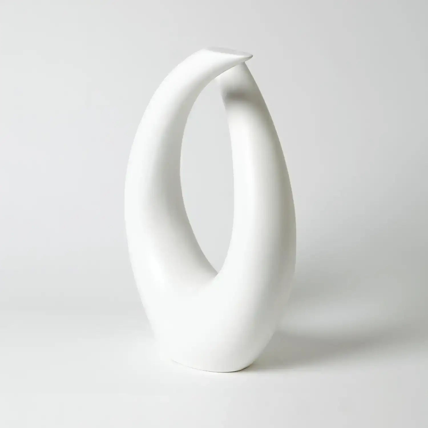 GLOBAL VIEWS LOOP SCULPTURE - Decorative Accents