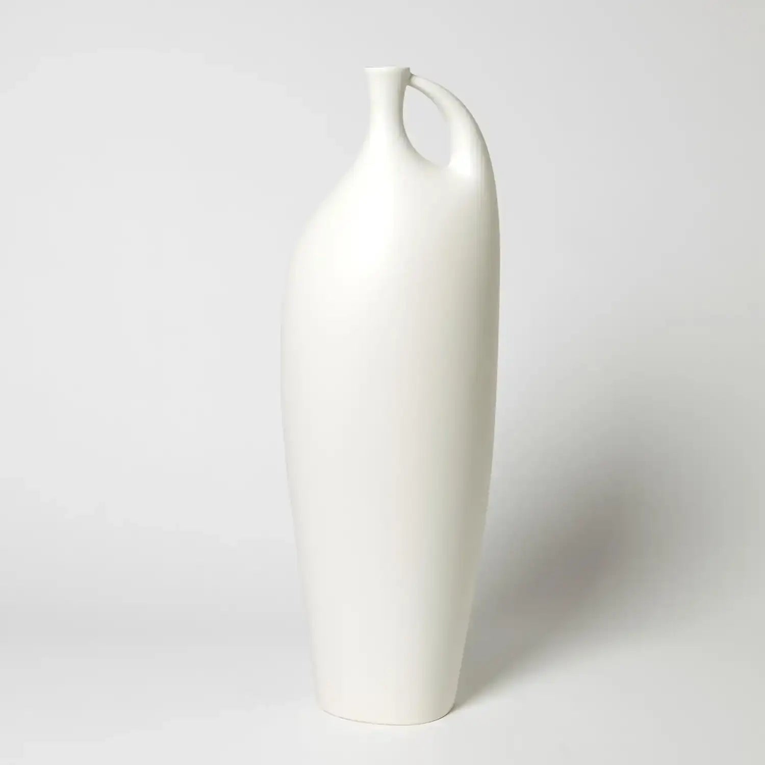 GLOBAL VIEWS INDENTATION VASE - Decorative Accents
