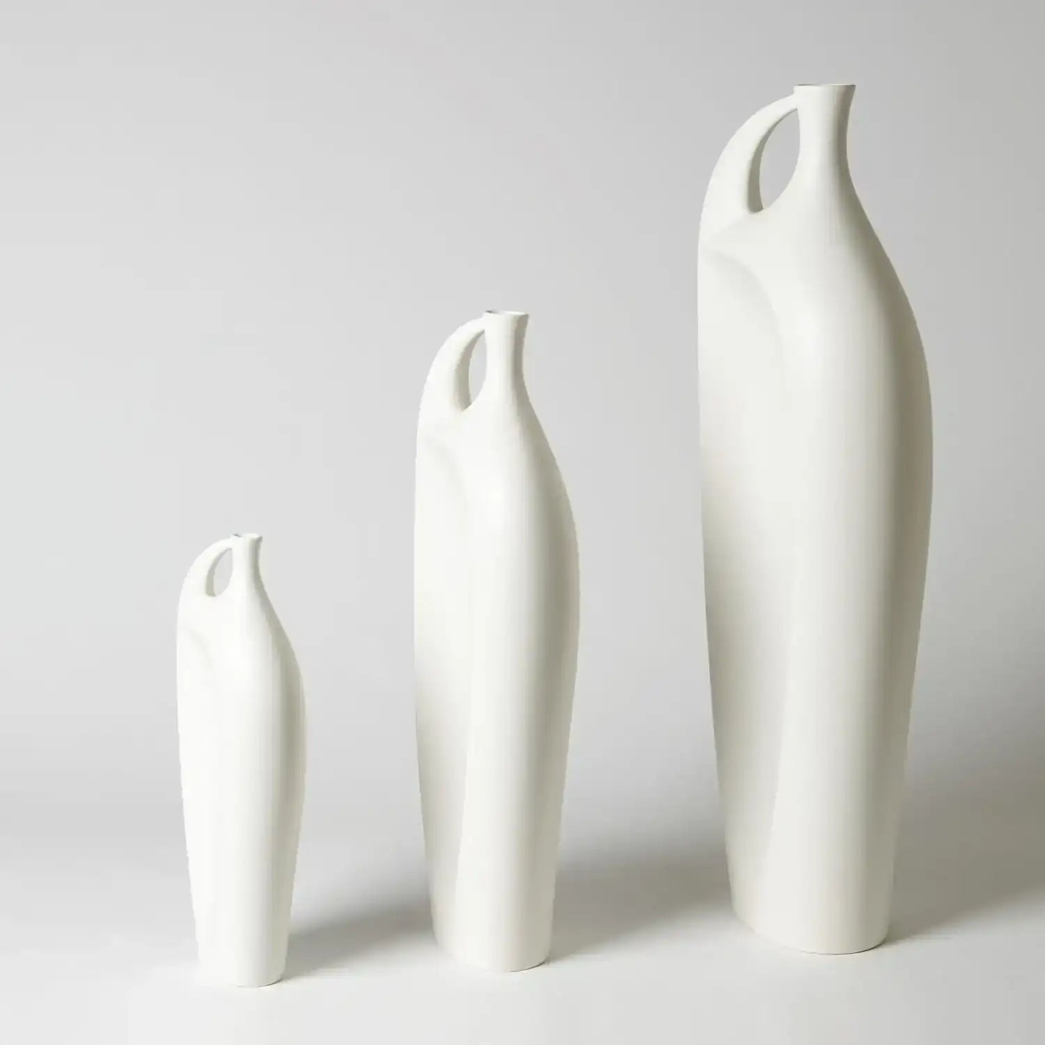 GLOBAL VIEWS INDENTATION VASE - Decorative Accents