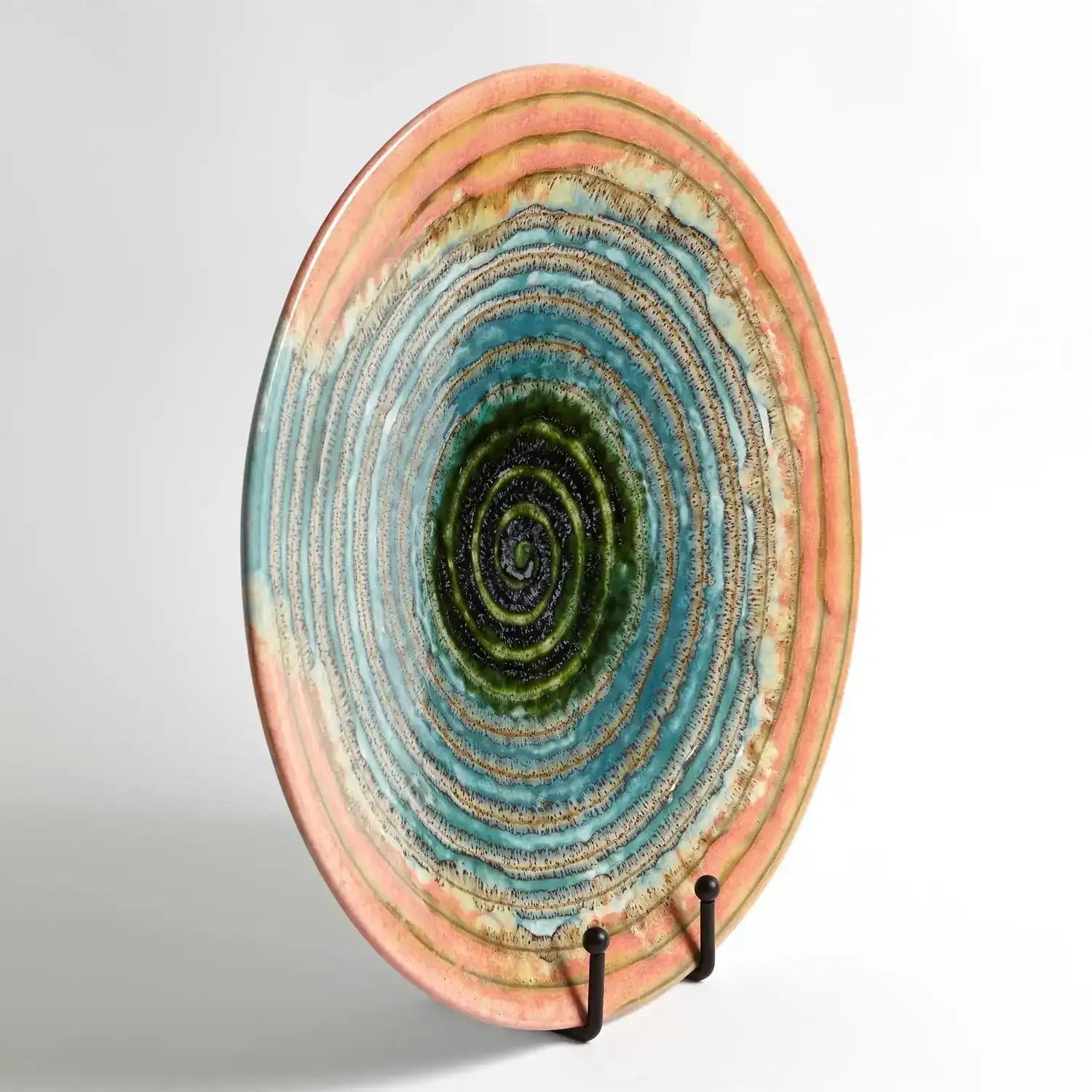 GLOBAL VIEWS WATERCOLOR RINGED CHARGER - Decorative Accents