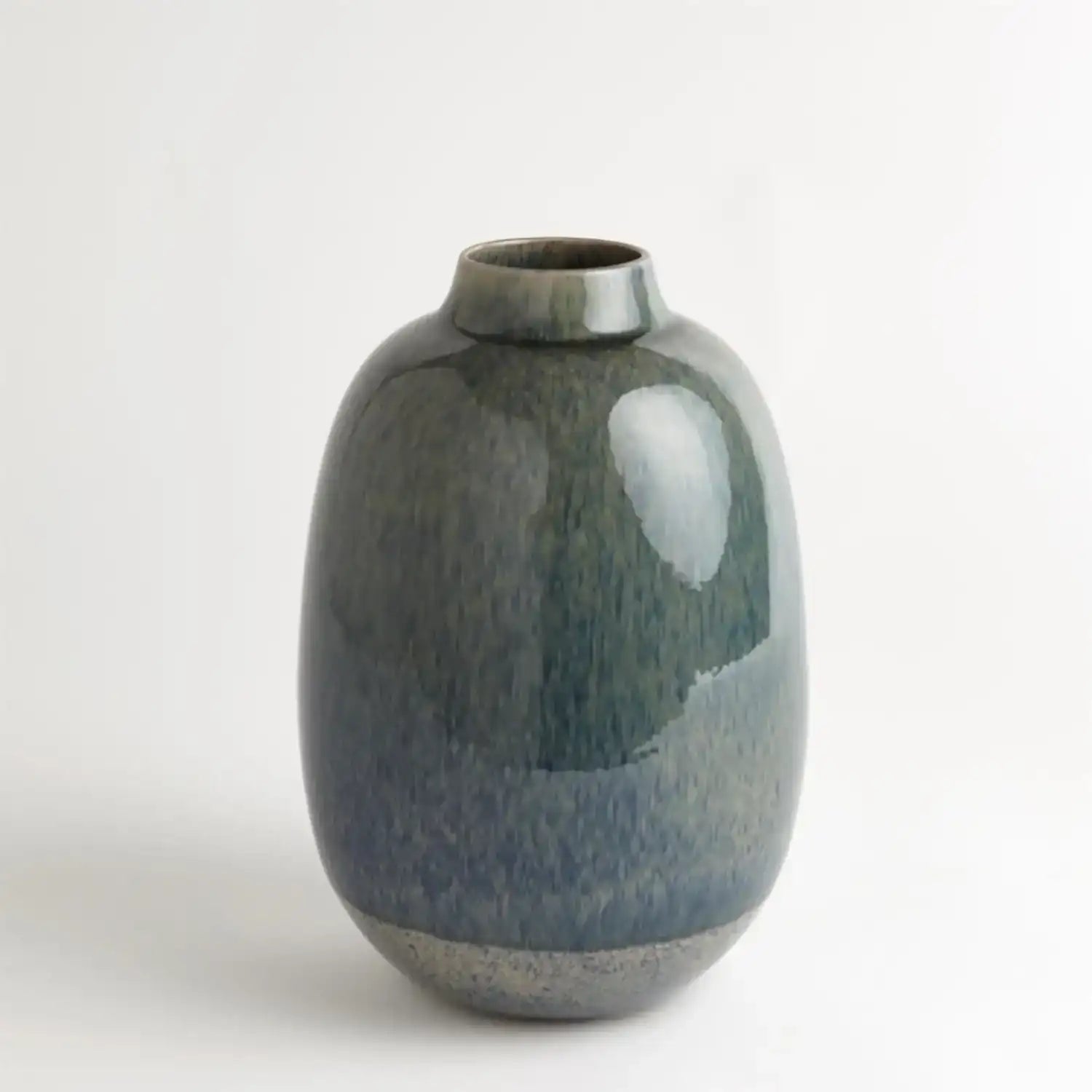 GLOBAL VIEWS TIDAL VASE - Decorative Accents
