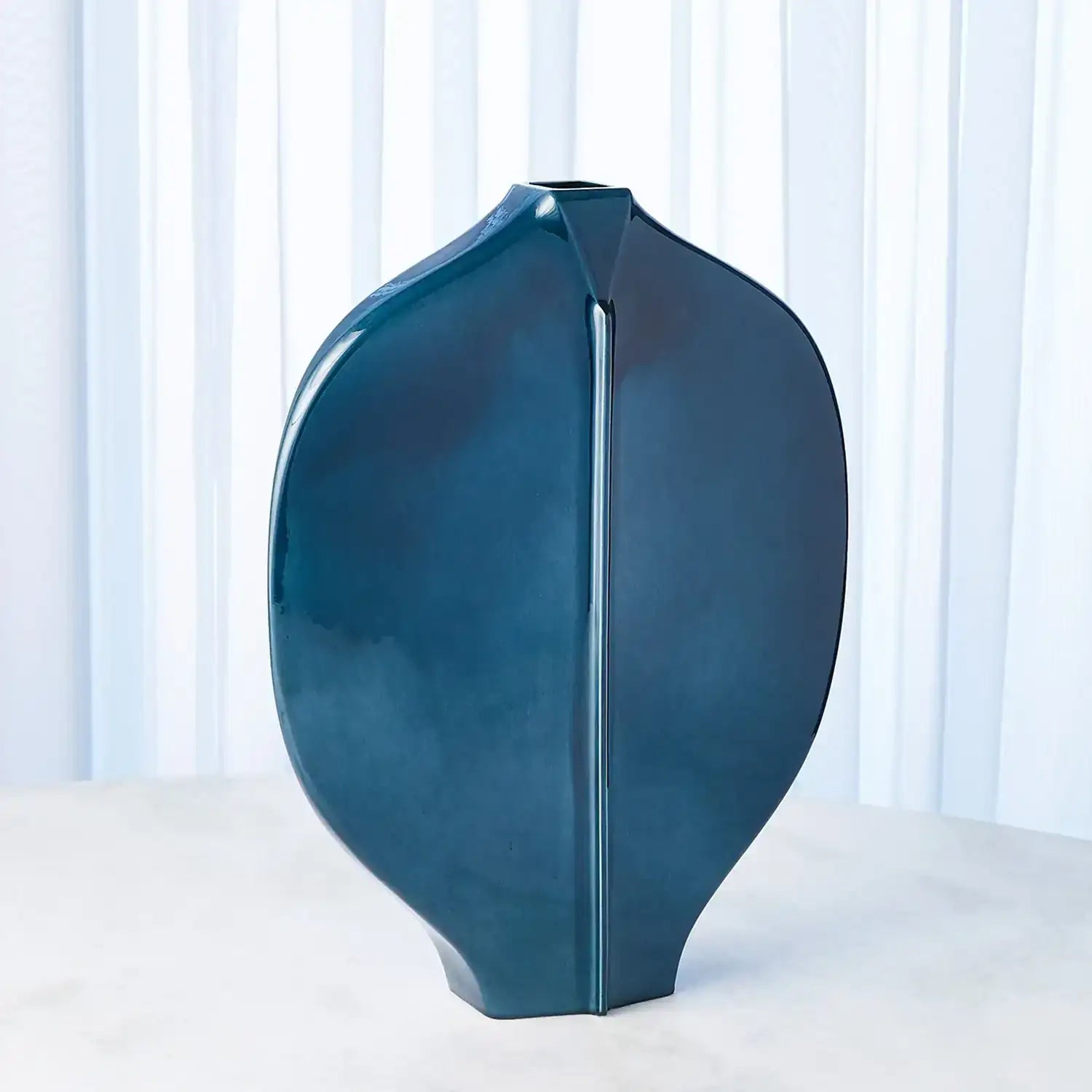 GLOBAL VIEWS CENTER RIDGE VASE - Decorative Accents