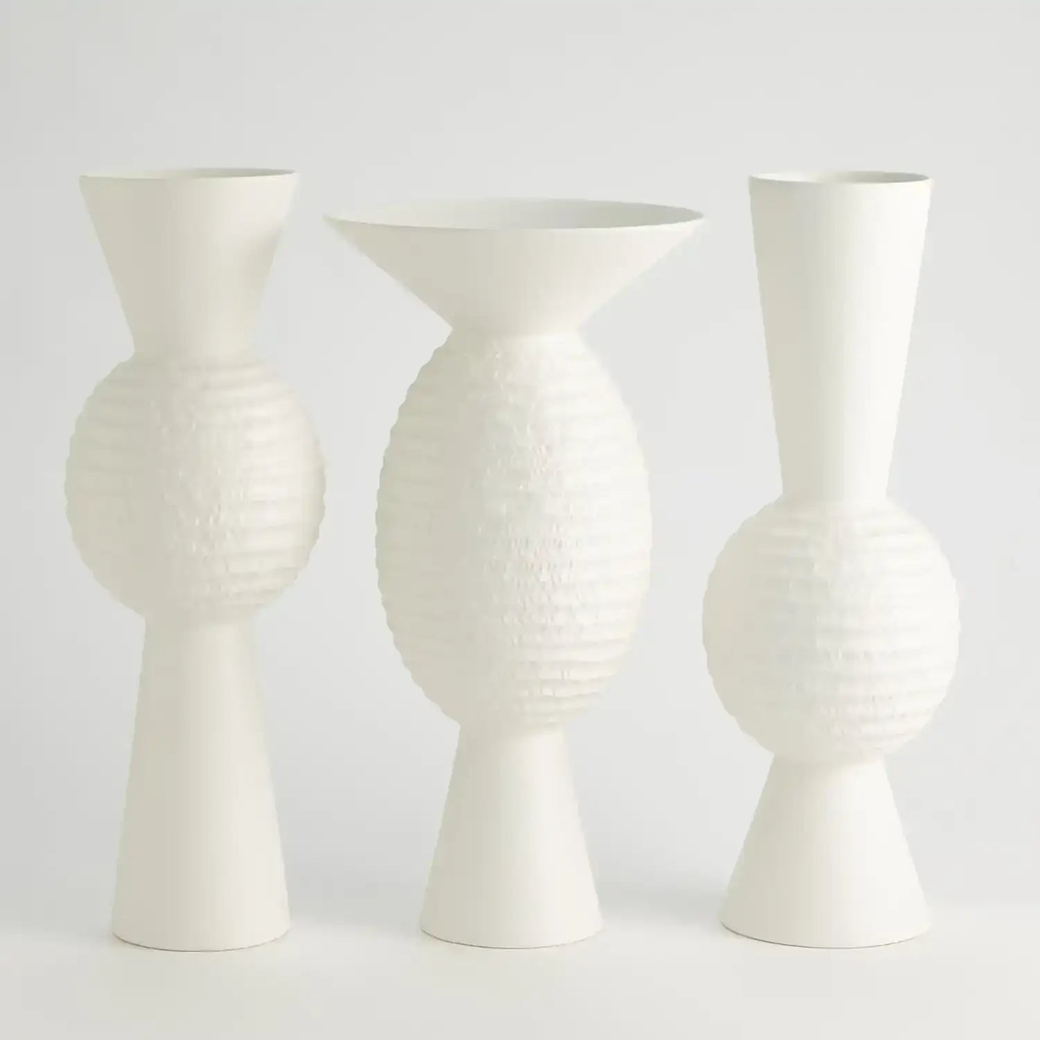 GLOBAL VIEWS WIDE CHISELED ORB VASE - Decorative Accents