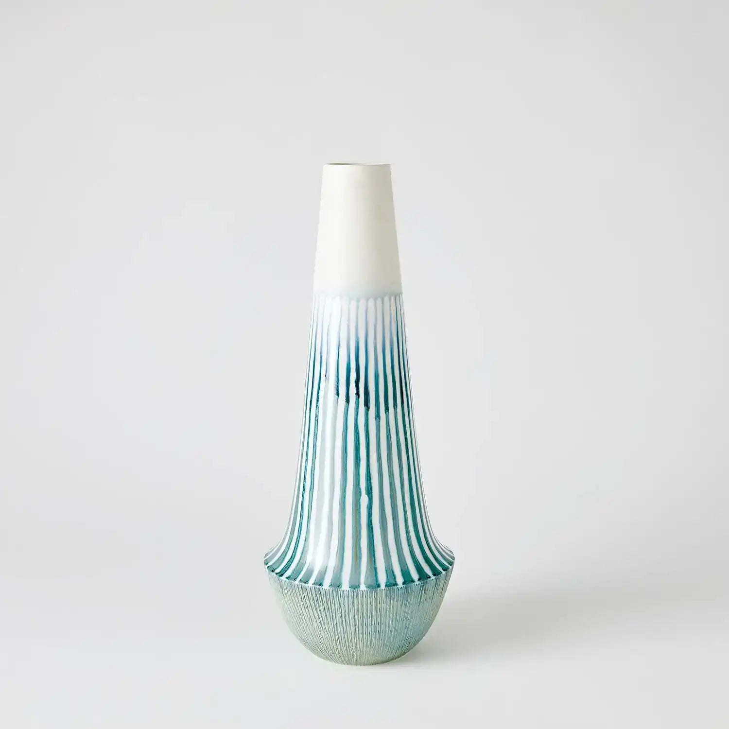 GLOBAL VIEWS STRIPED FLAIR VASE - Decorative Accents