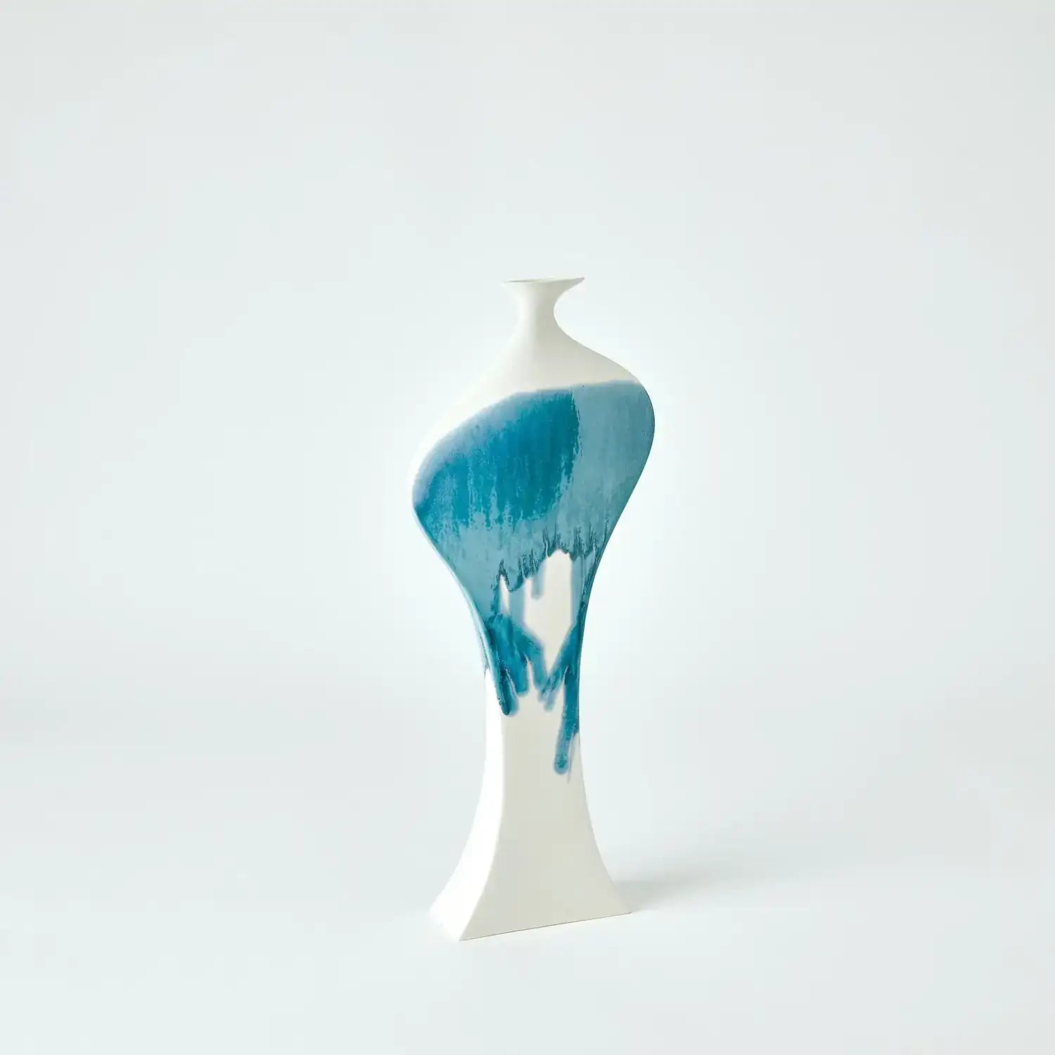 GLOBAL VIEWS CURVY BOTTLE - Decorative Accents