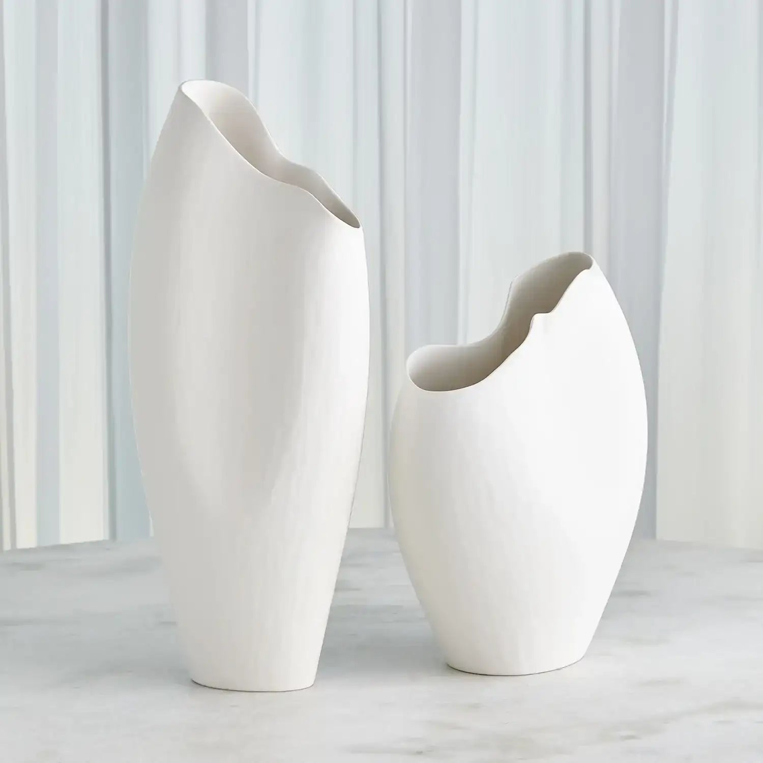 GLOBAL VIEWS HORN VASE - Decorative Accents
