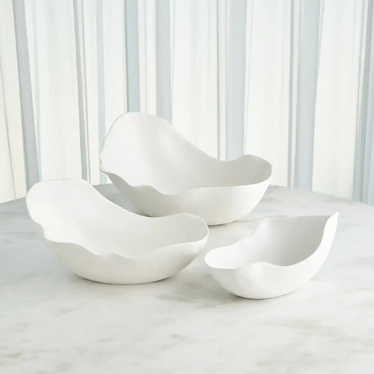 GLOBAL VIEWS HORN BOWL - Decorative Accents