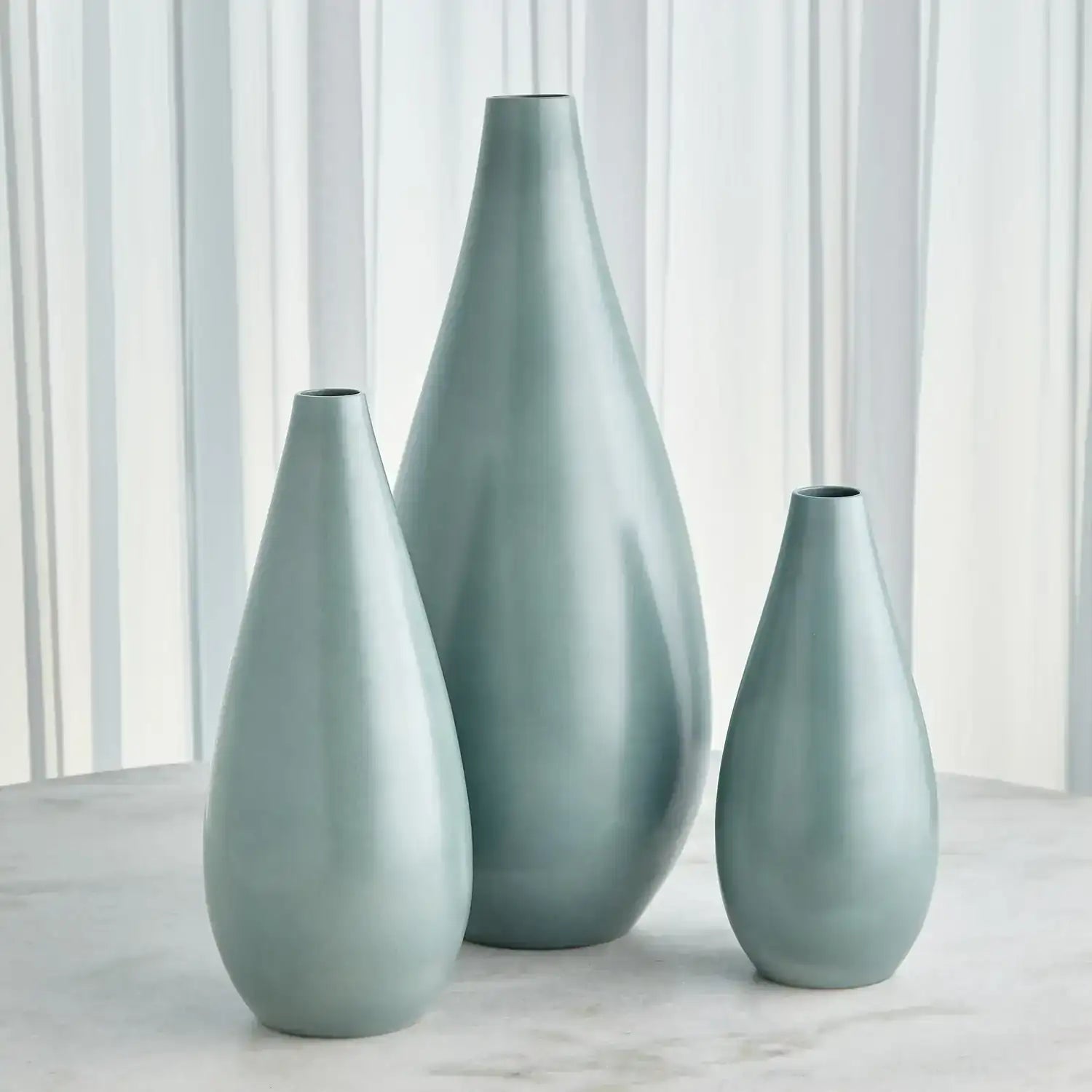 GLOBAL VIEWS FEATHERED VASE - Decorative Accents