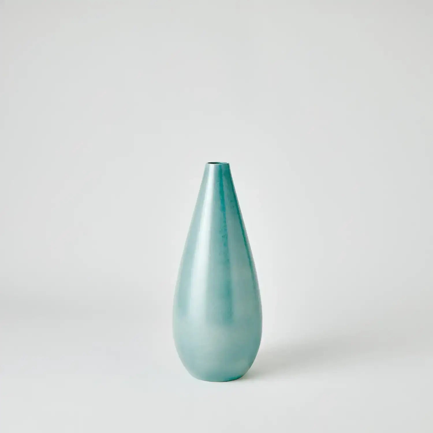 GLOBAL VIEWS FEATHERED VASE - Decorative Accents