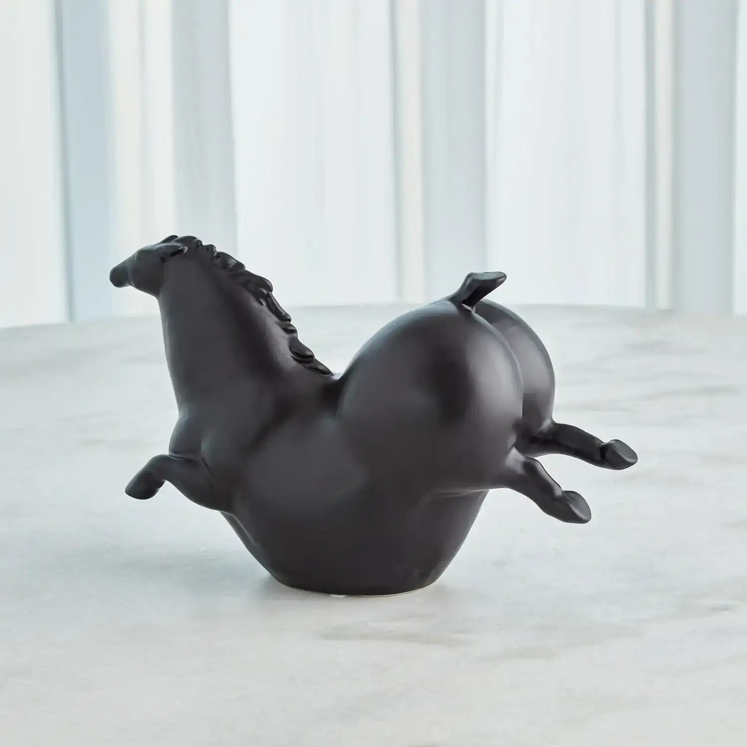 GLOBAL VIEWS FRIESIAN HORSE - Decorative Accents