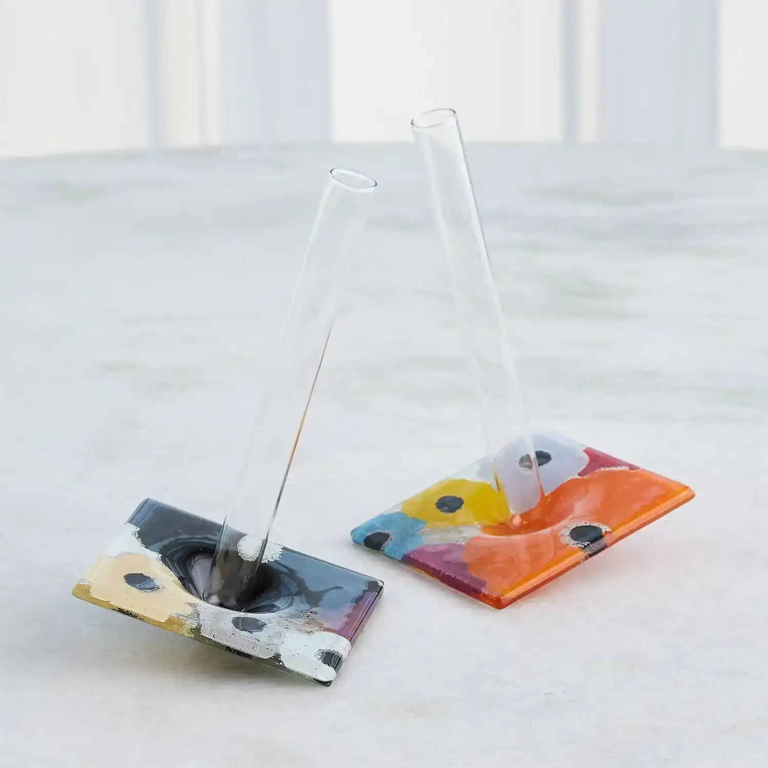 GLOBAL VIEWS FUSED FLORAL VASE - Art