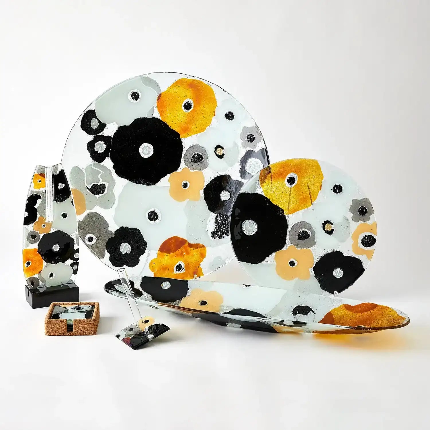 GLOBAL VIEWS FUSED FLORAL VASE - Art