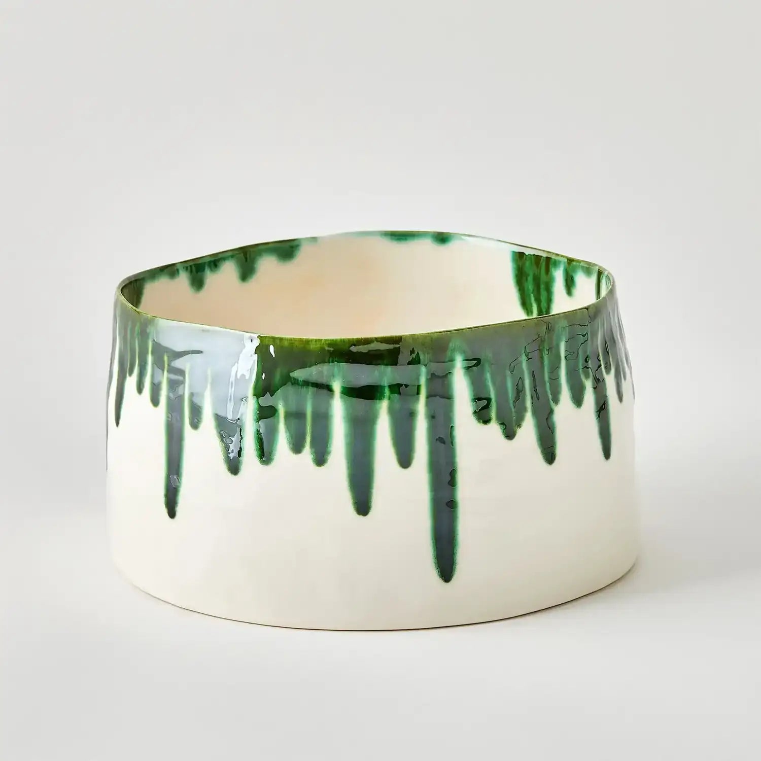 GLOBAL VIEWS DRIPPING POT - Decorative Accents