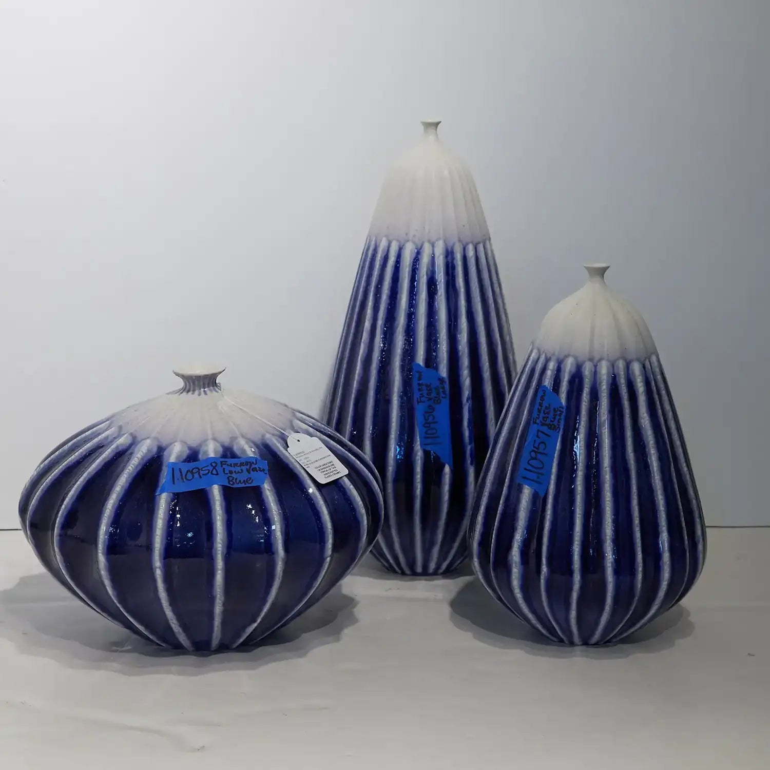 GLOBAL VIEWS FURROW VASE - Decorative Accents